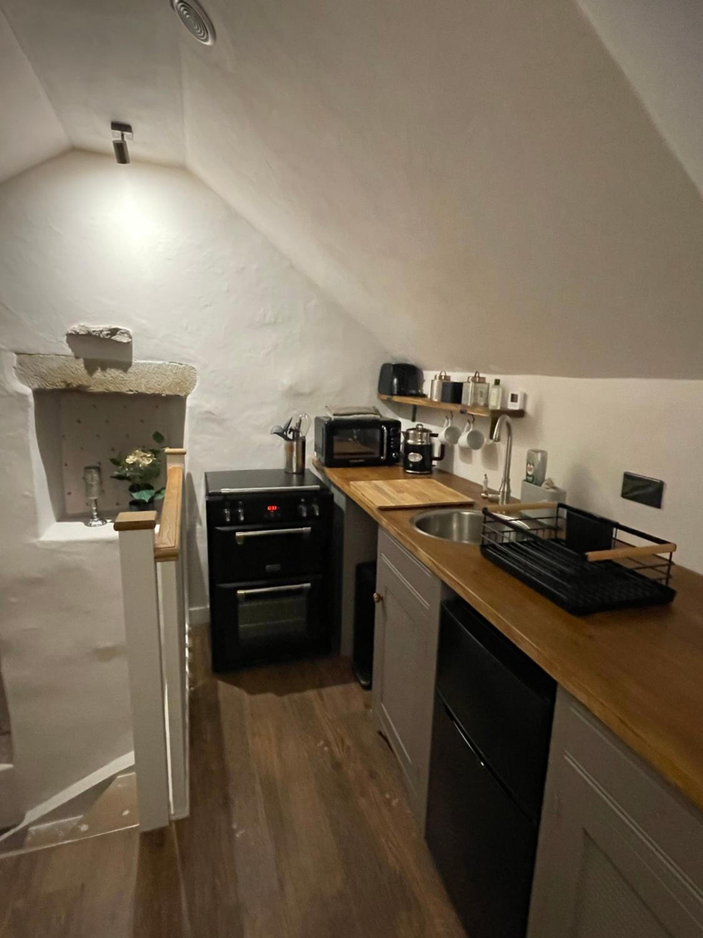 One-Bedroom House photo 2