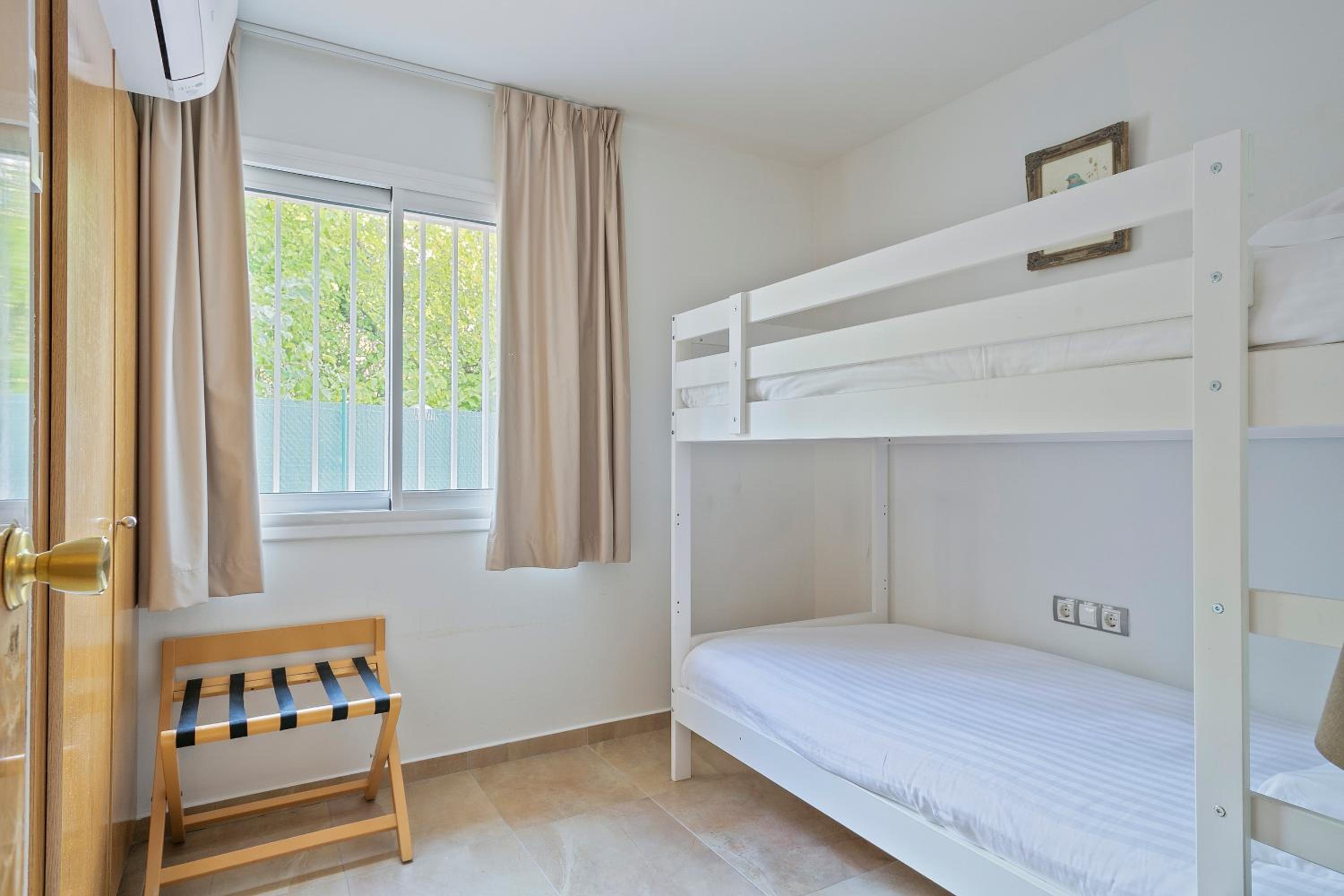 Apartamento con Vista al Mar y Terraza
