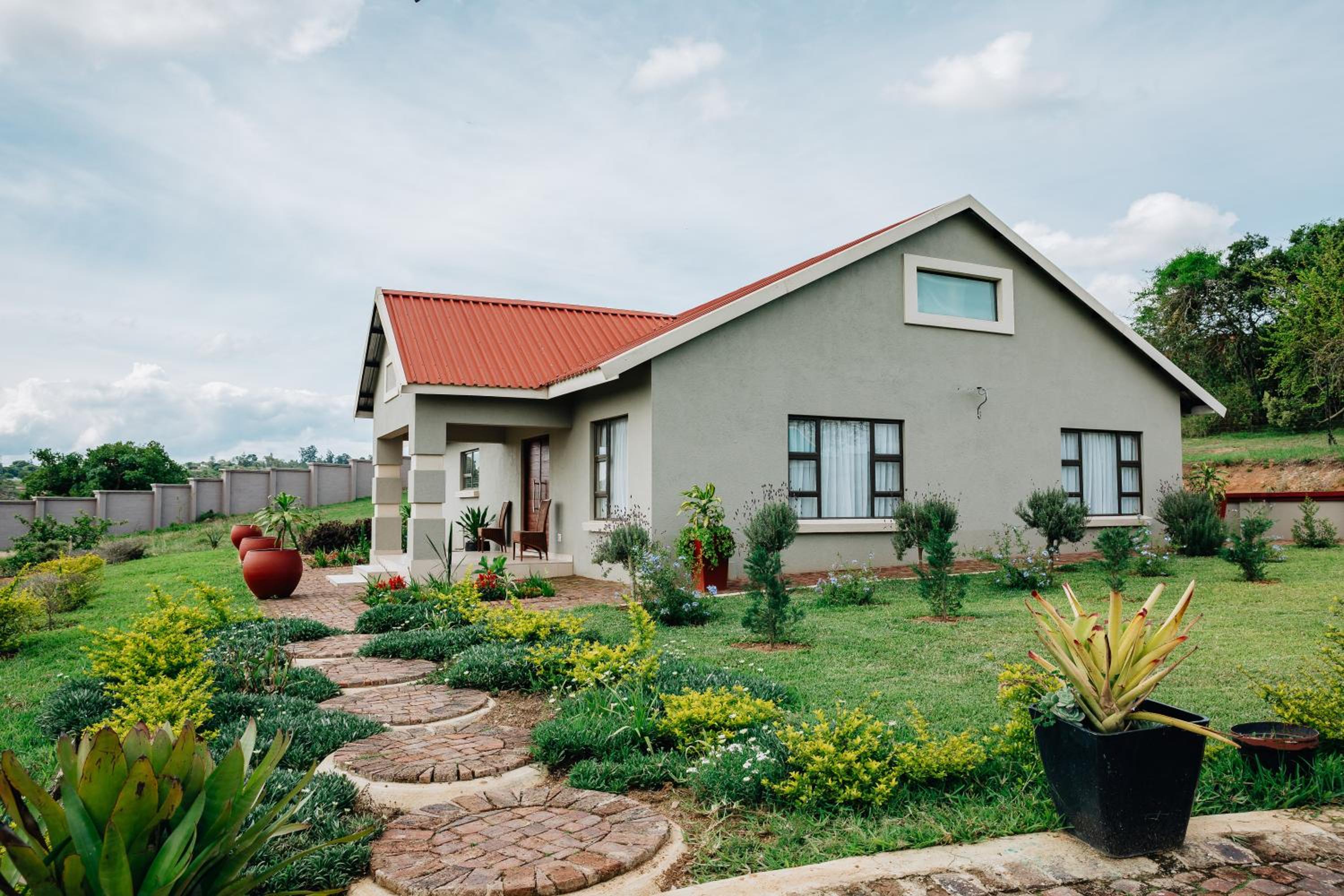 Three-Bedroom Villa - Photo 14