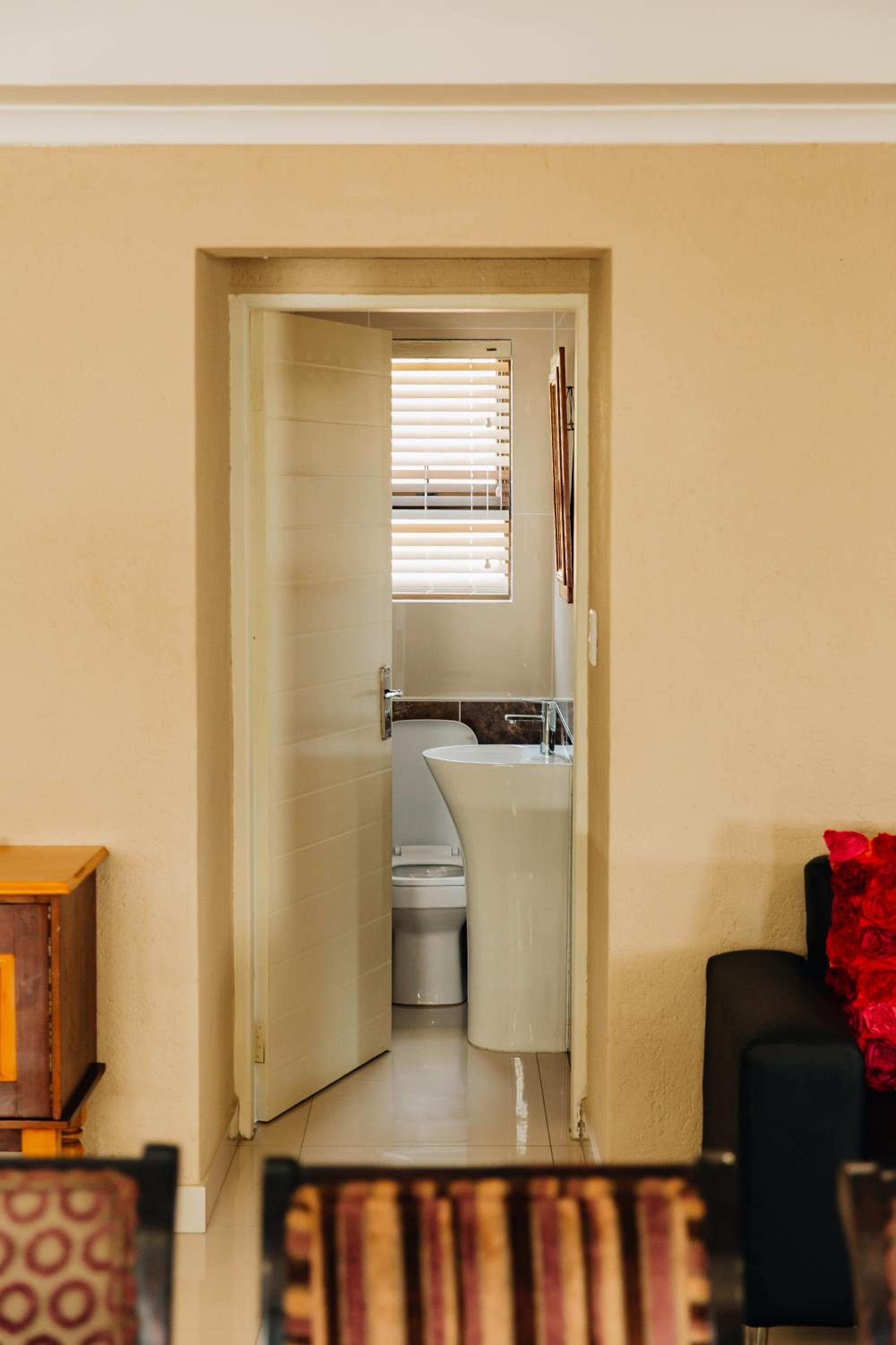 Three-Bedroom Villa - Photo 16