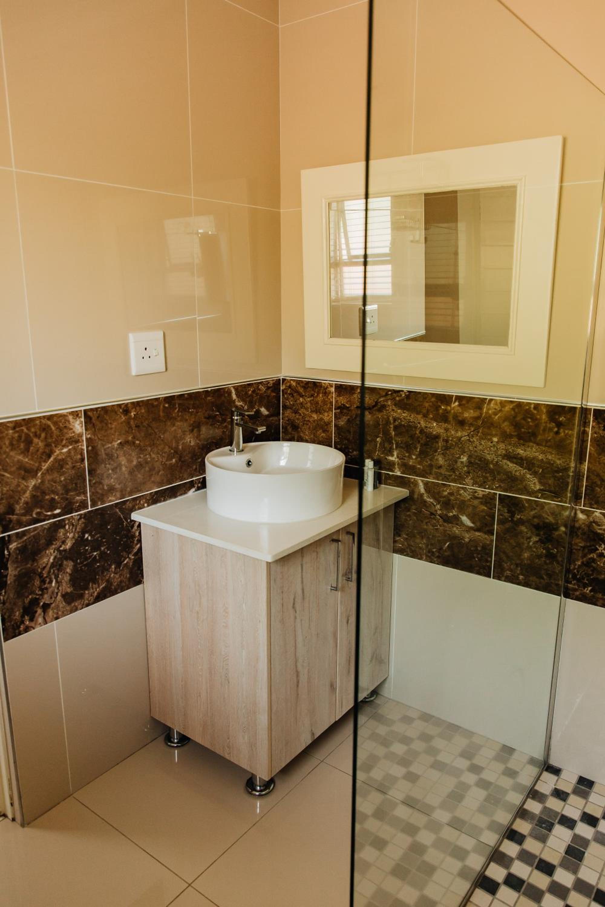 Three-Bedroom Villa - Photo 10
