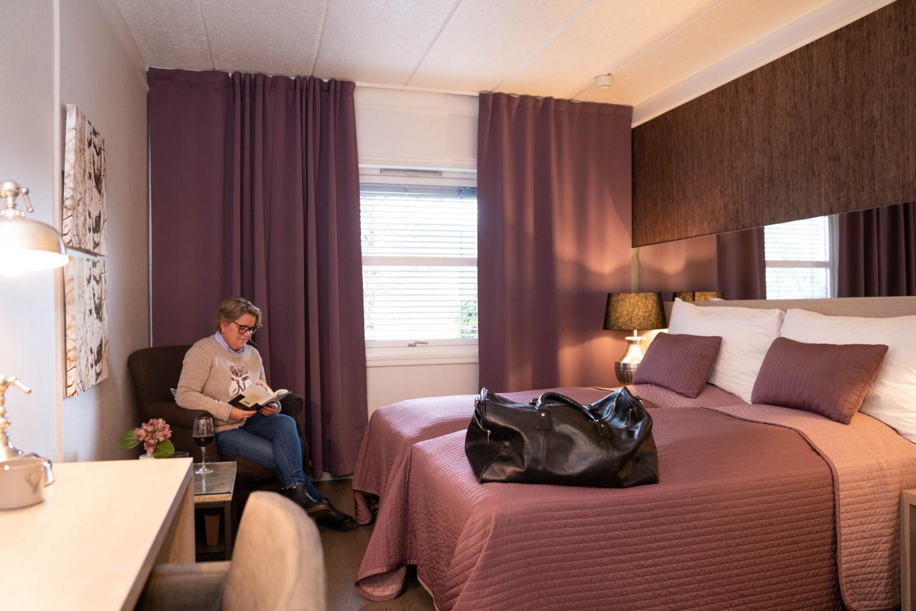 Double or Twin Room - Photo 2