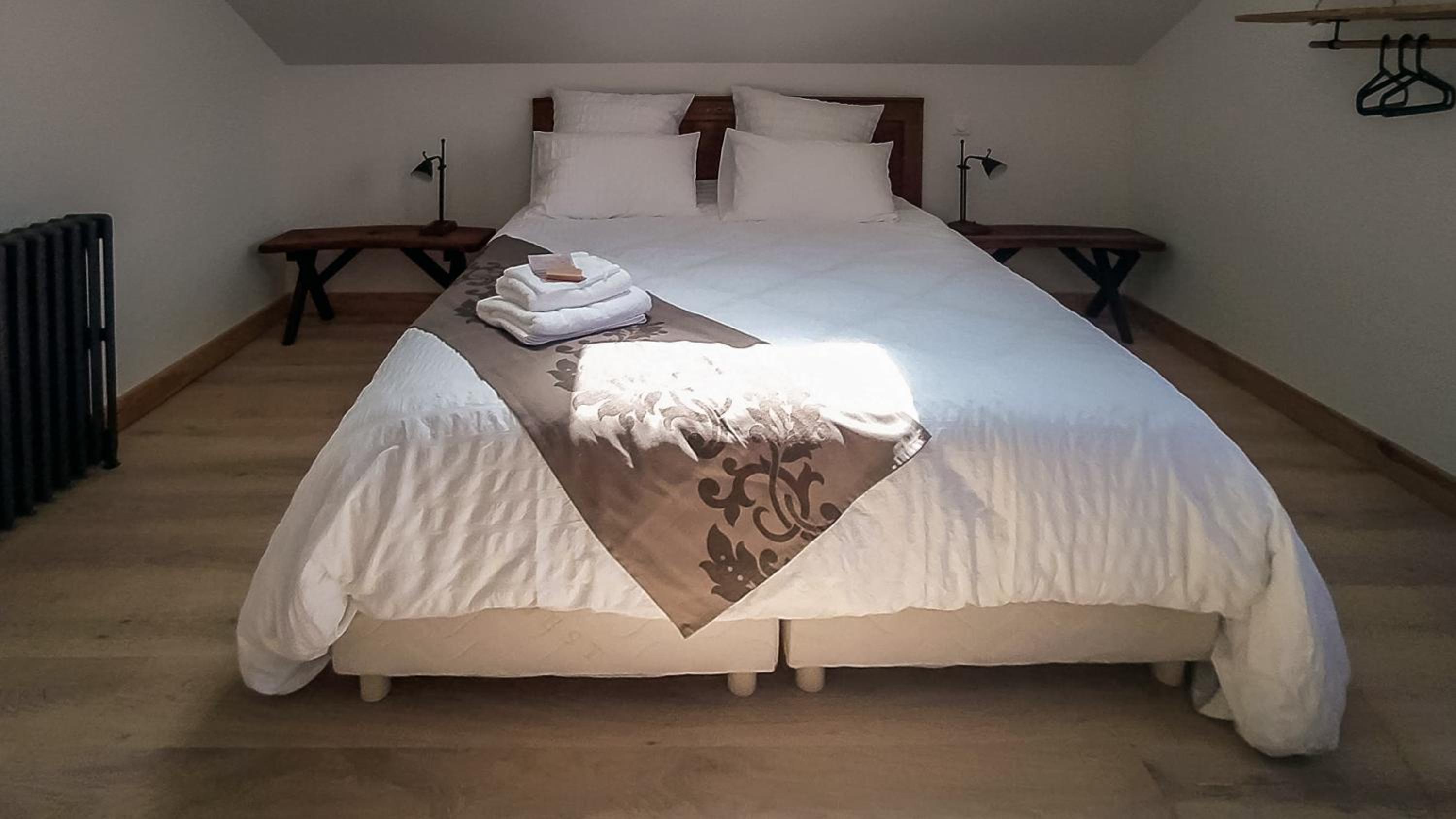 Triple Room with Private Bathroom - Photo 3