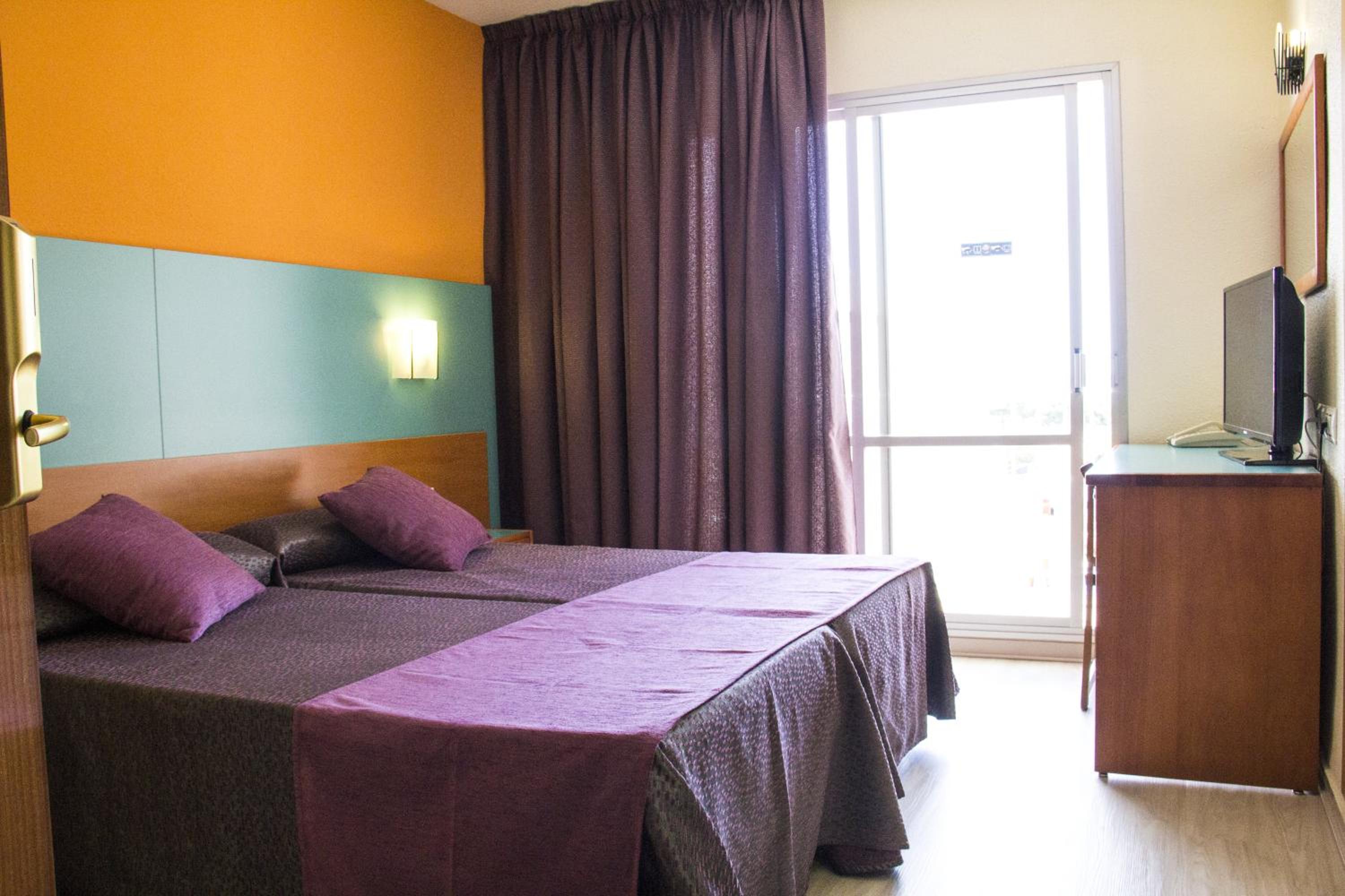 Double Room - Photo 5