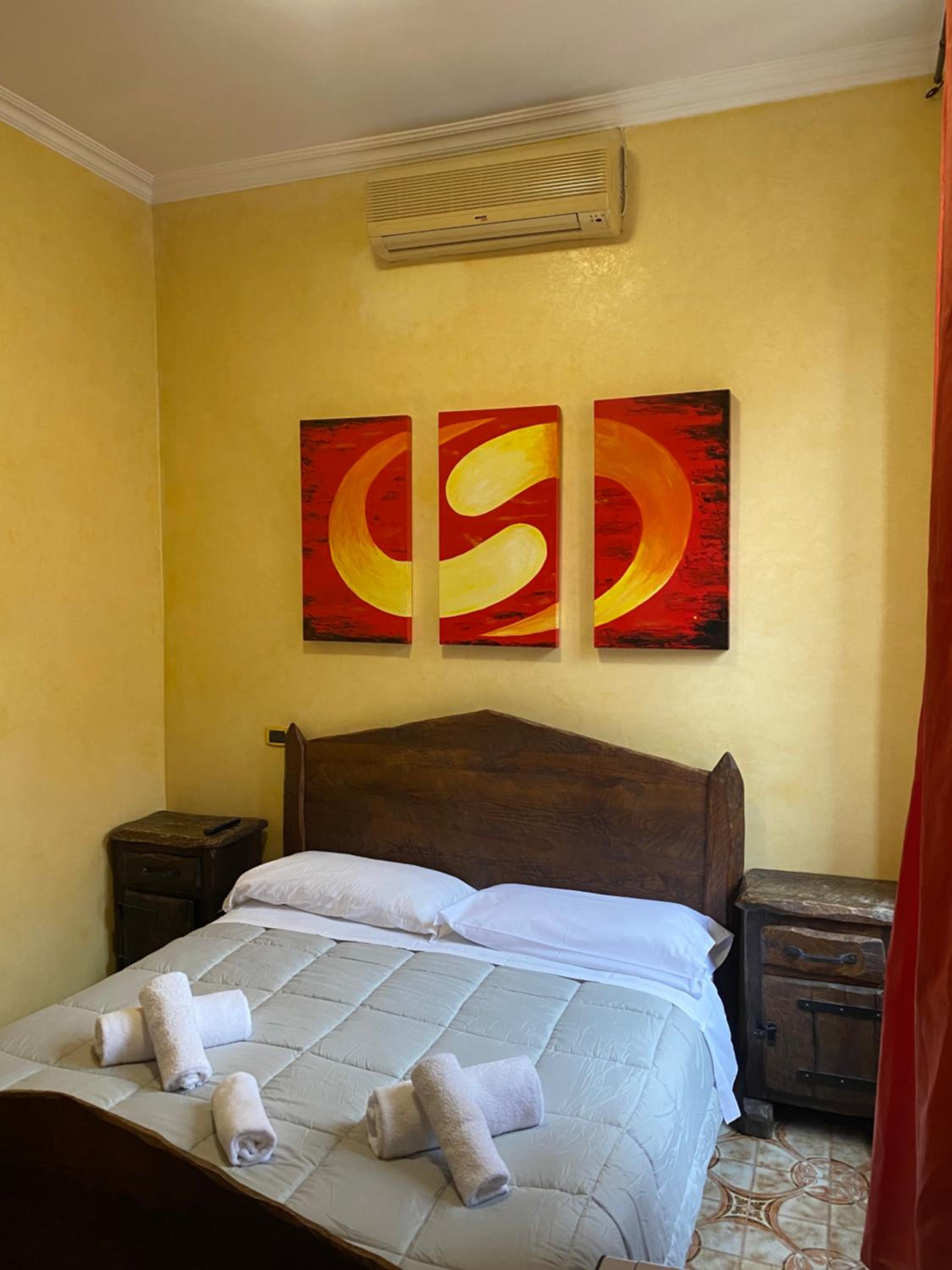 Double Room with Private Bathroom photo 1