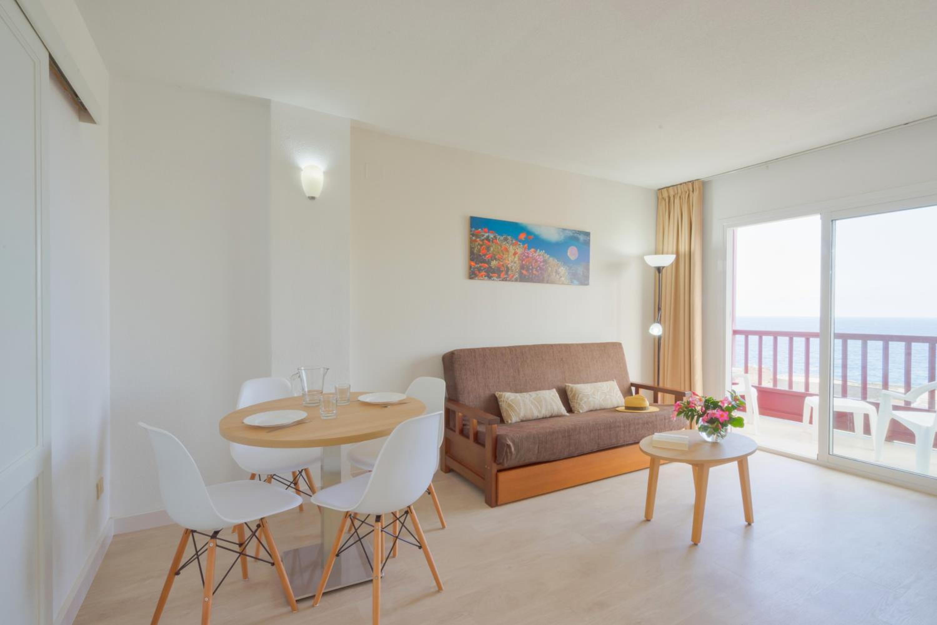 One-Bedroom Apartment with Sea View