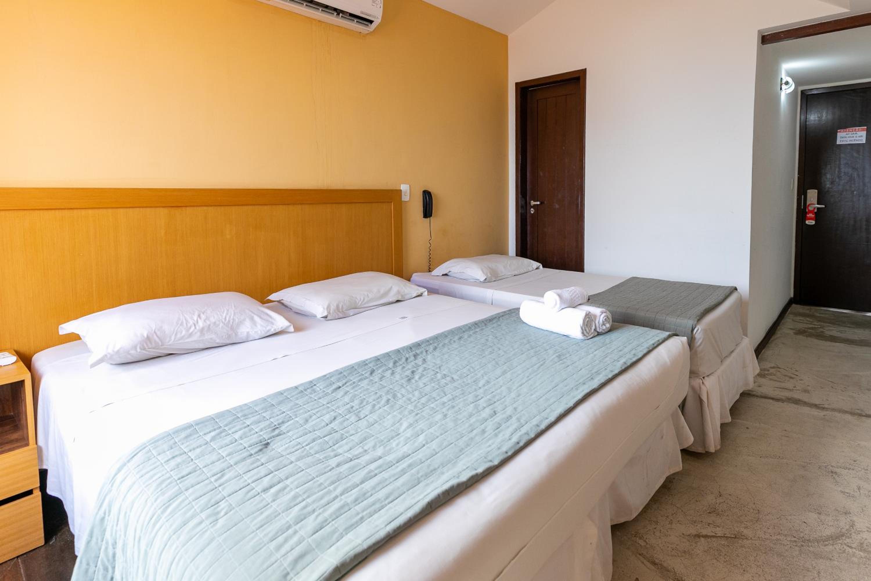 Standard Double Room - Photo 7