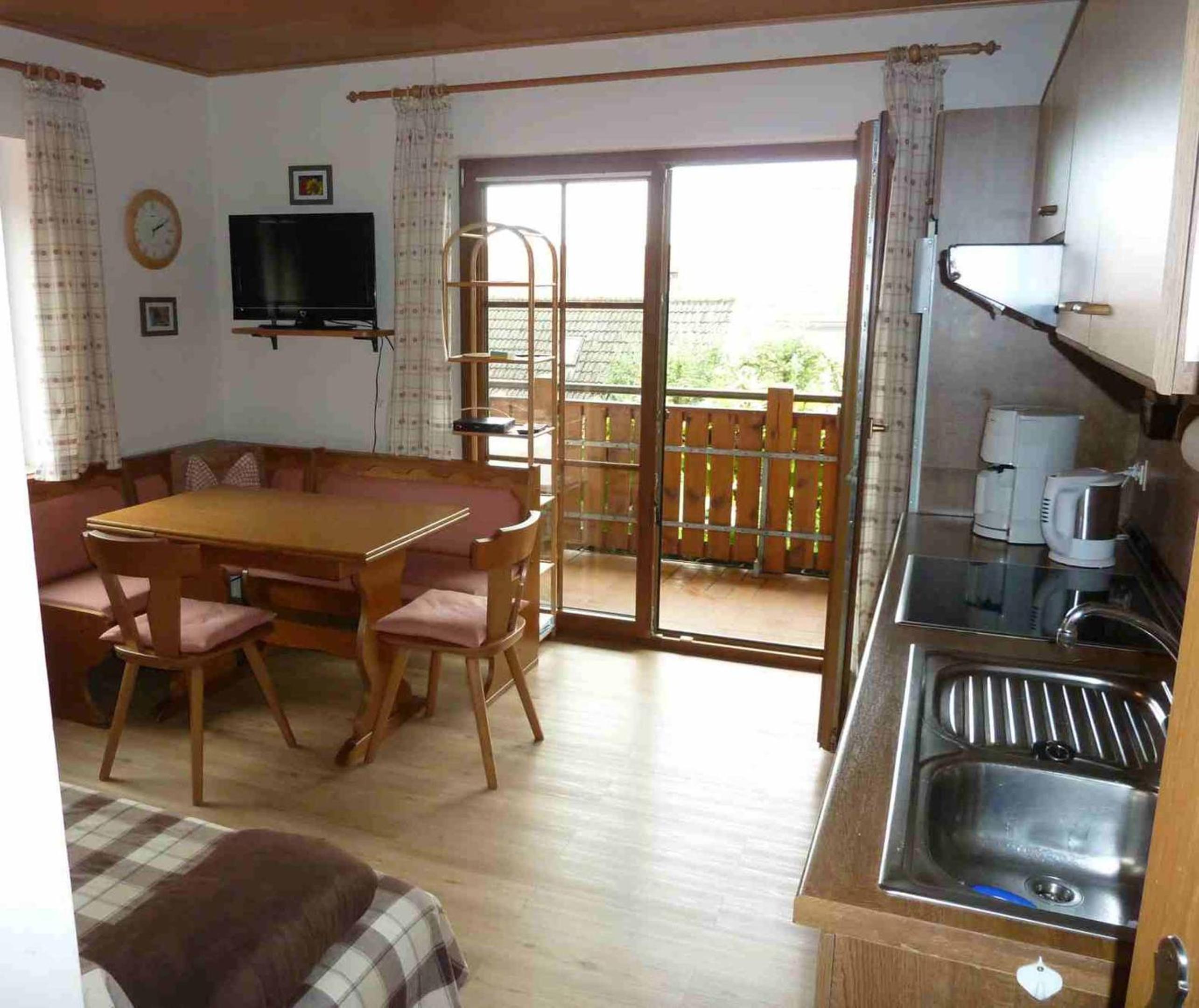 Apartment photo 3