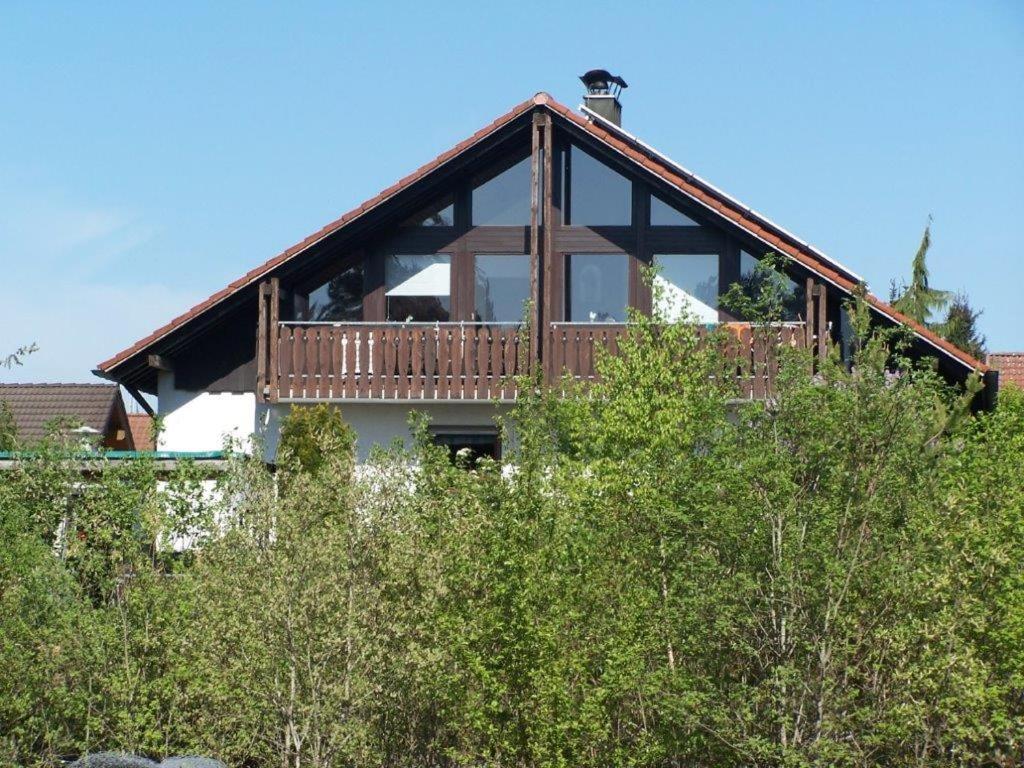 Two-Bedroom Deluxe Apartment with Garden View photo 2