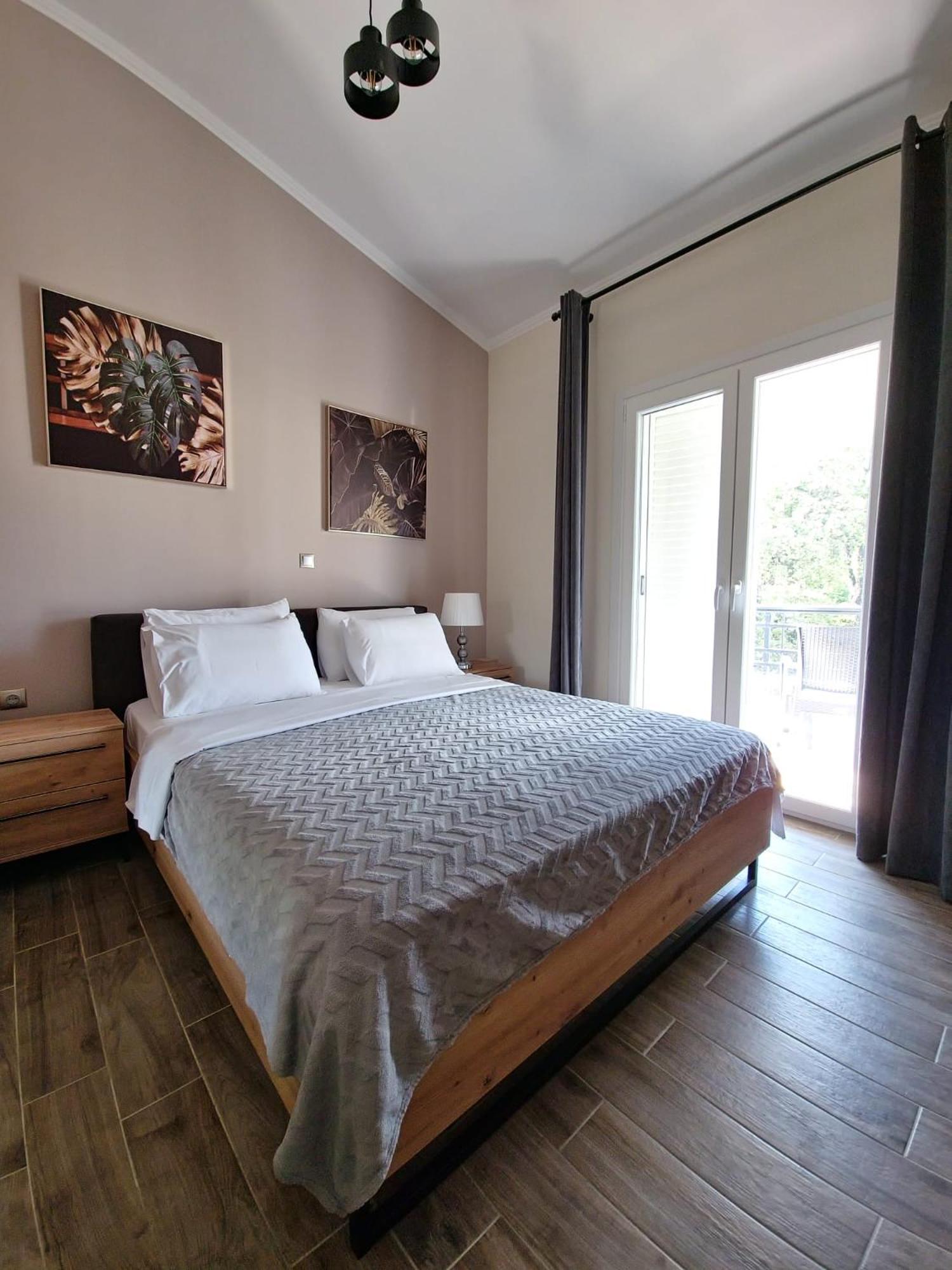 Three-Bedroom Villa photo 1