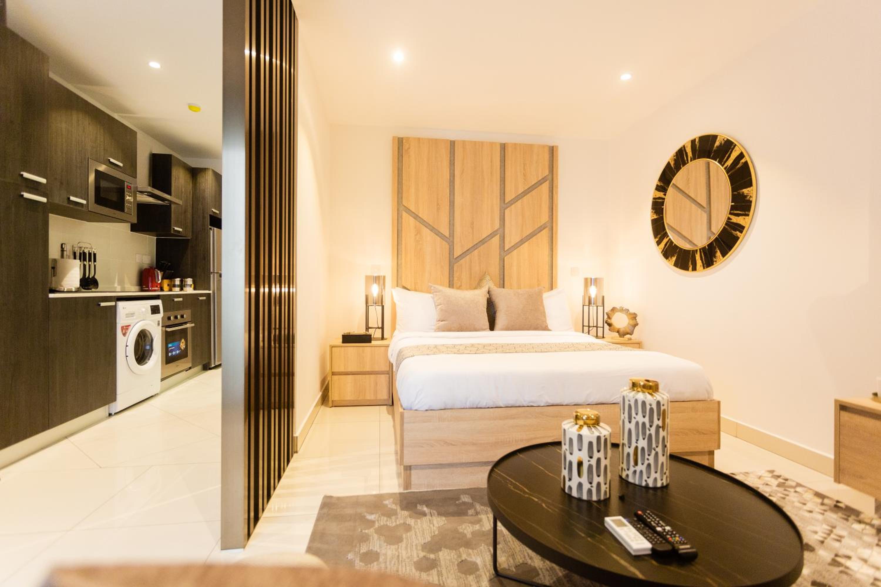 Deluxe Apartment