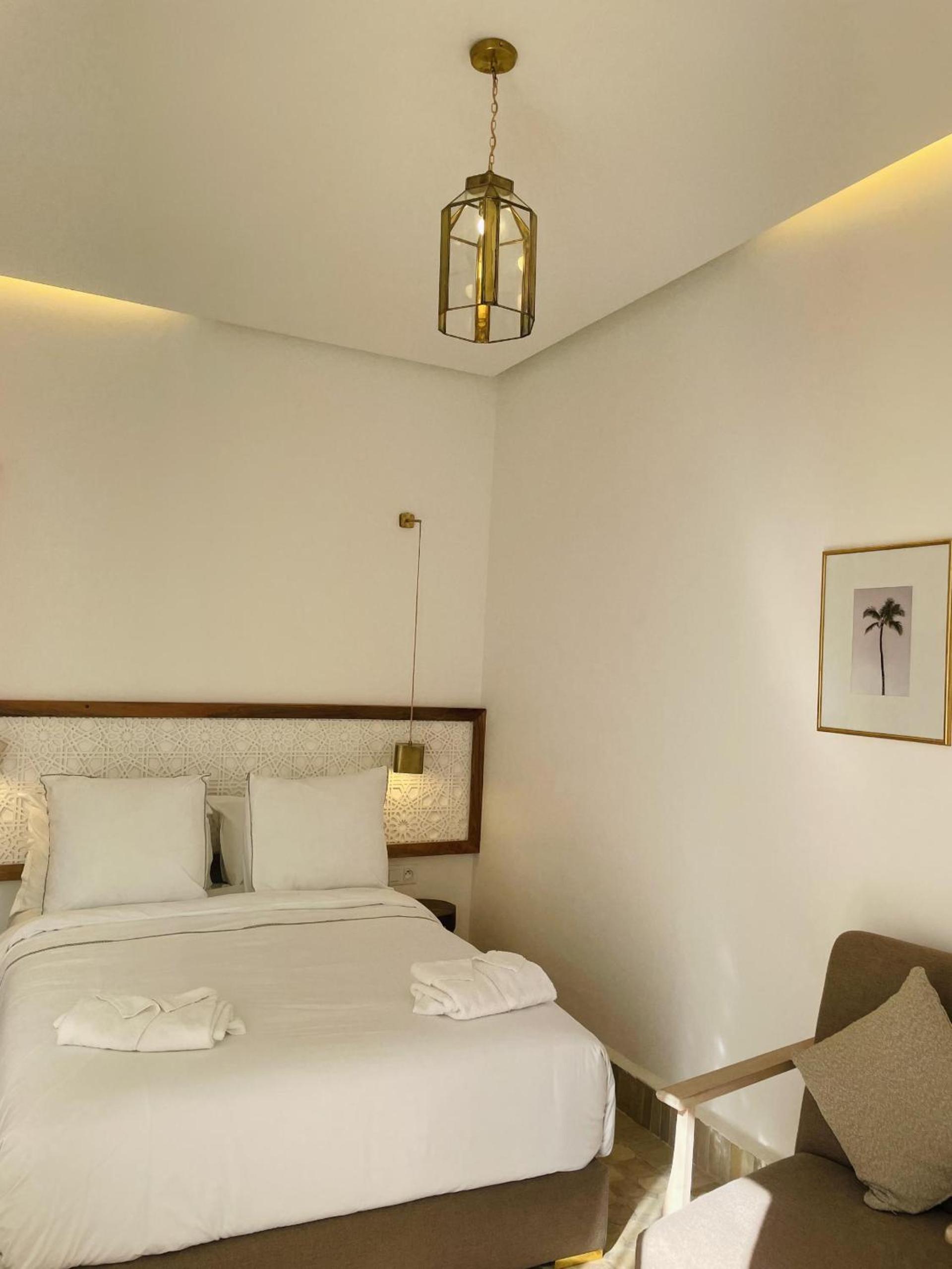 Standard Double Room - Photo 5