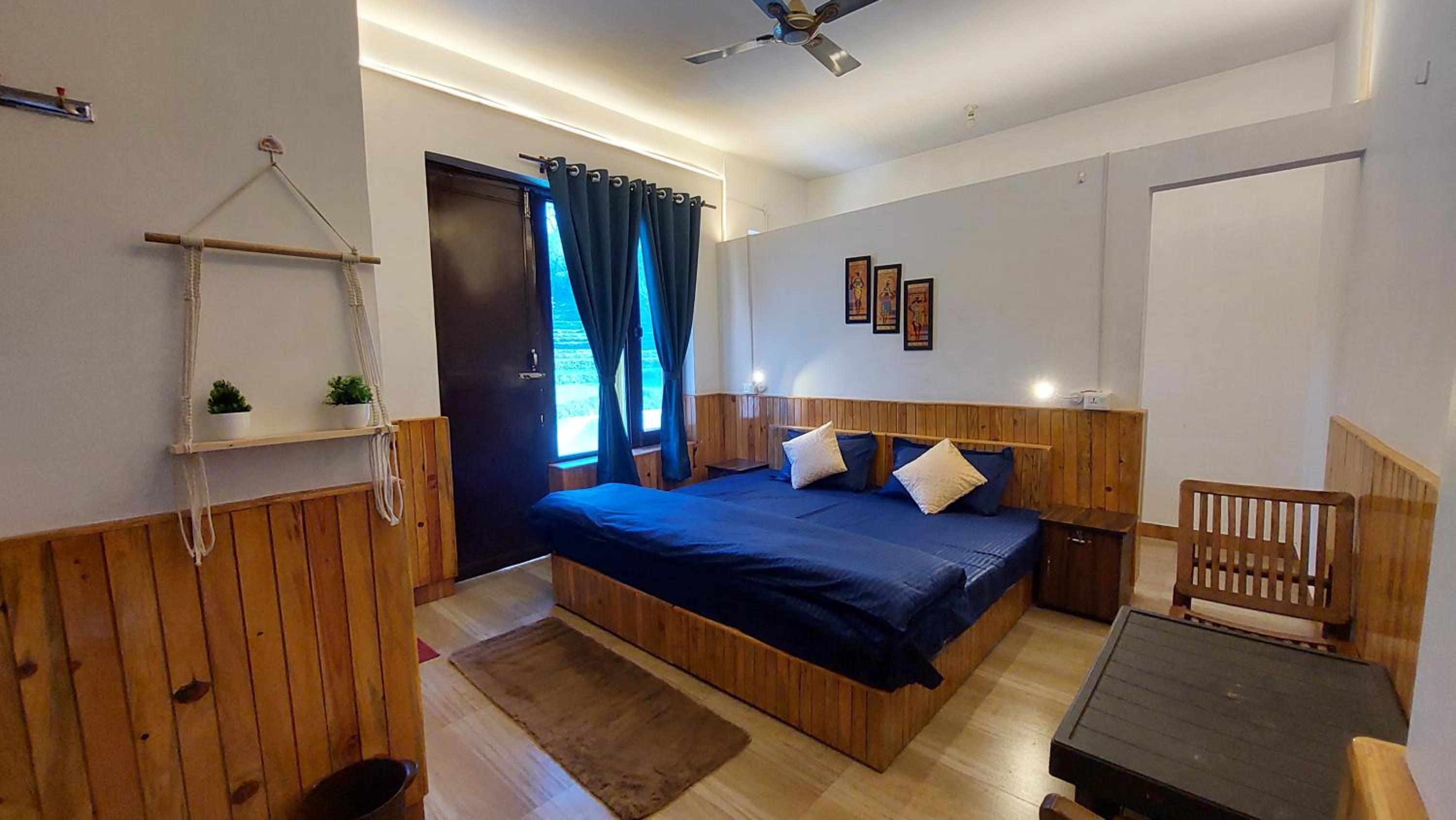 King Room with Mountain View photo 1