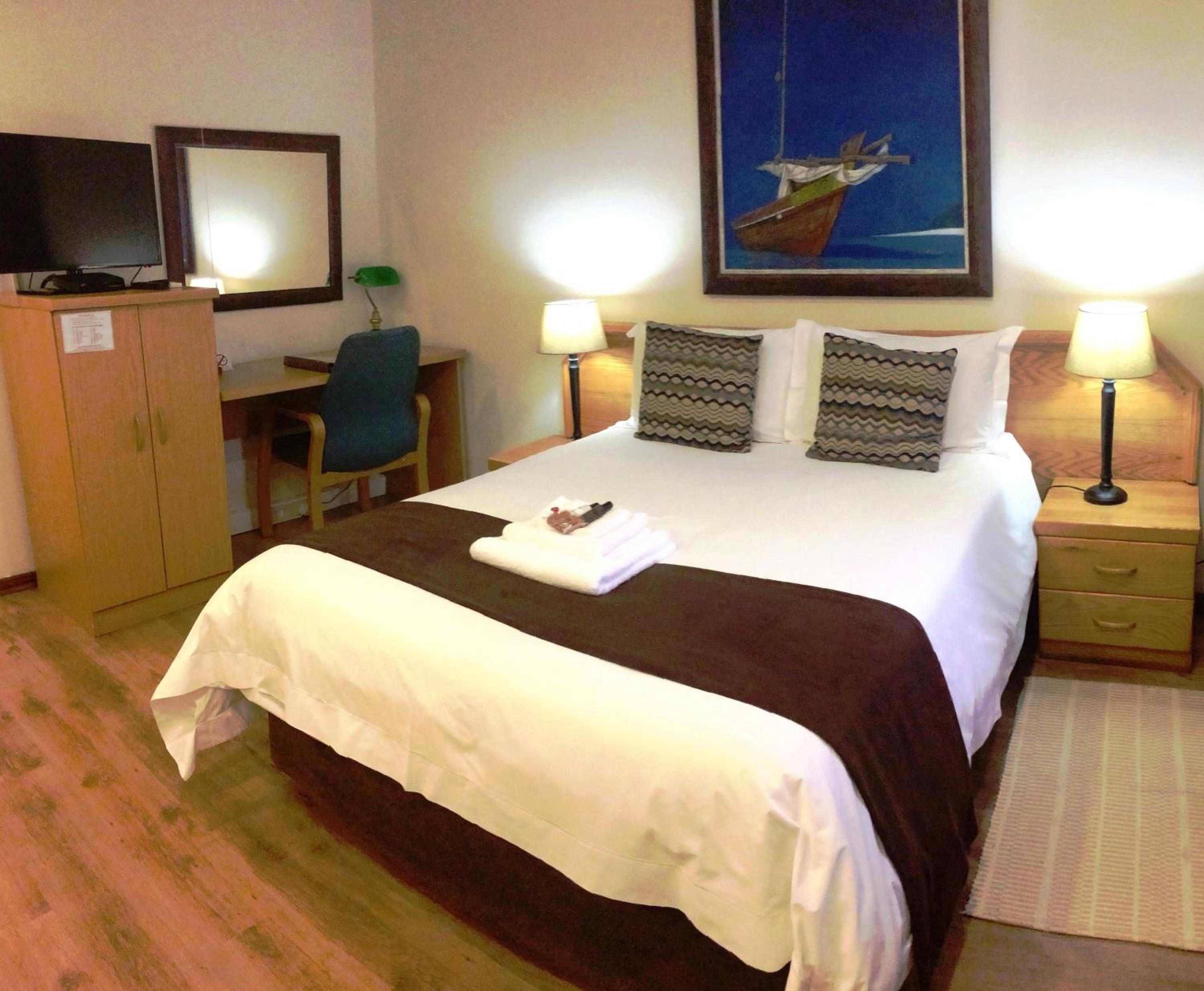 Standard Double Room - Photo 3