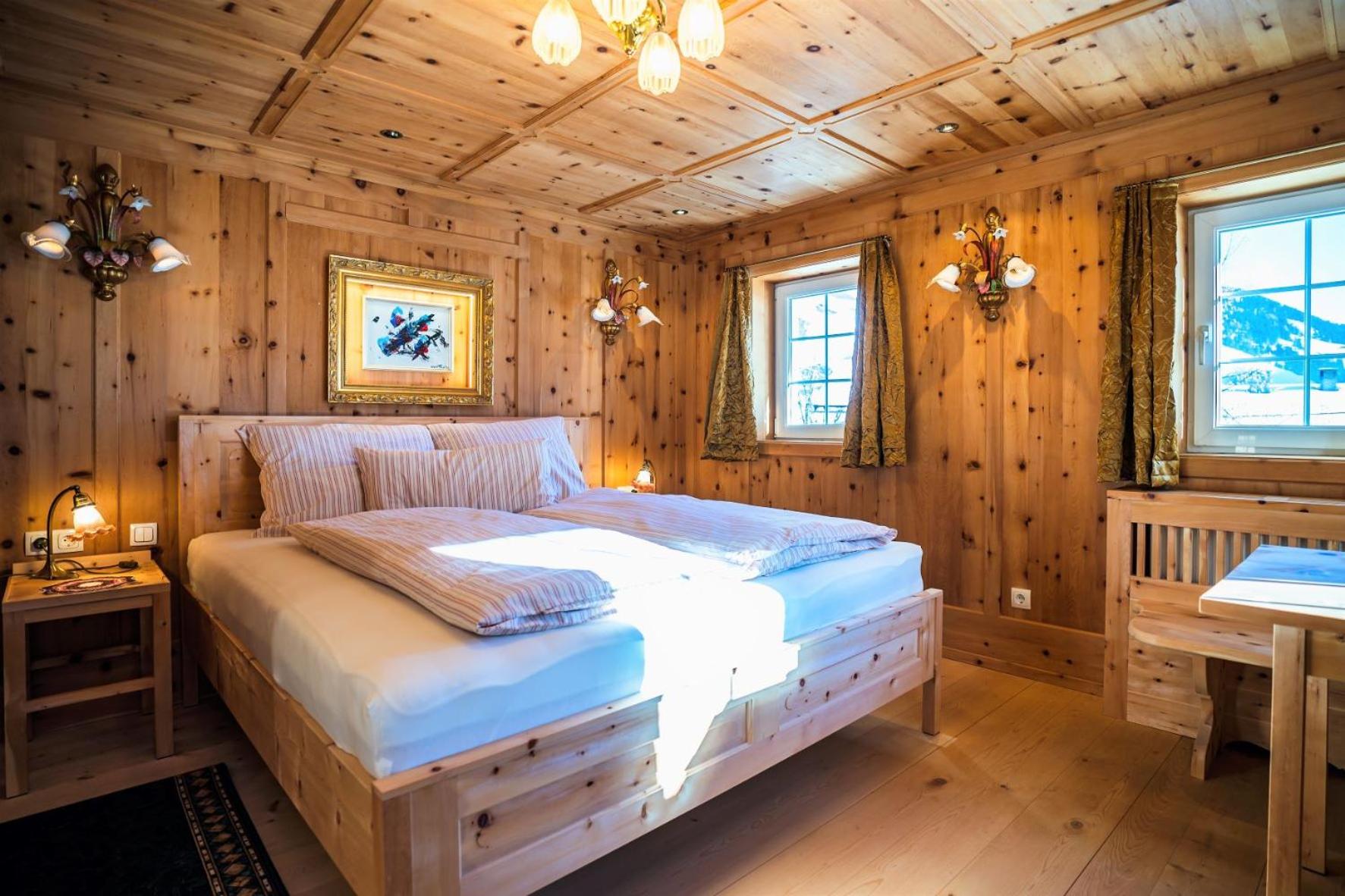 Double Room with Private Bathroom photo 1