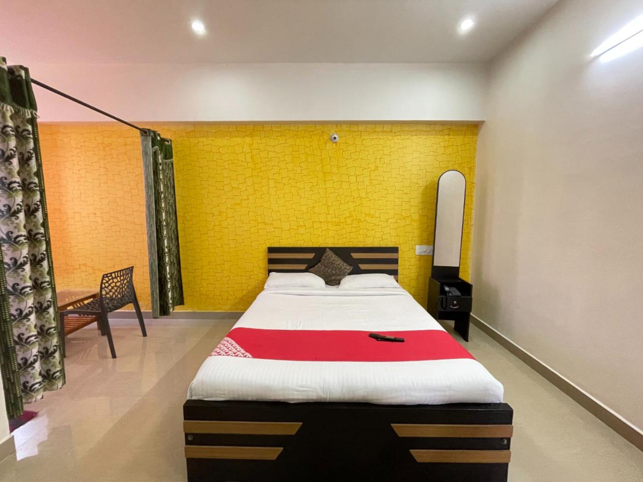 Deluxe Double Room - Photo 16