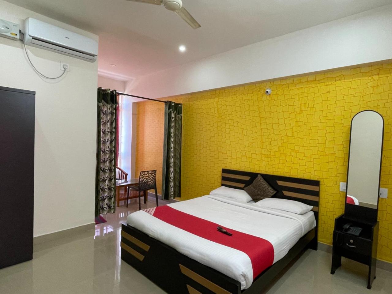 Deluxe Double Room - Photo 17