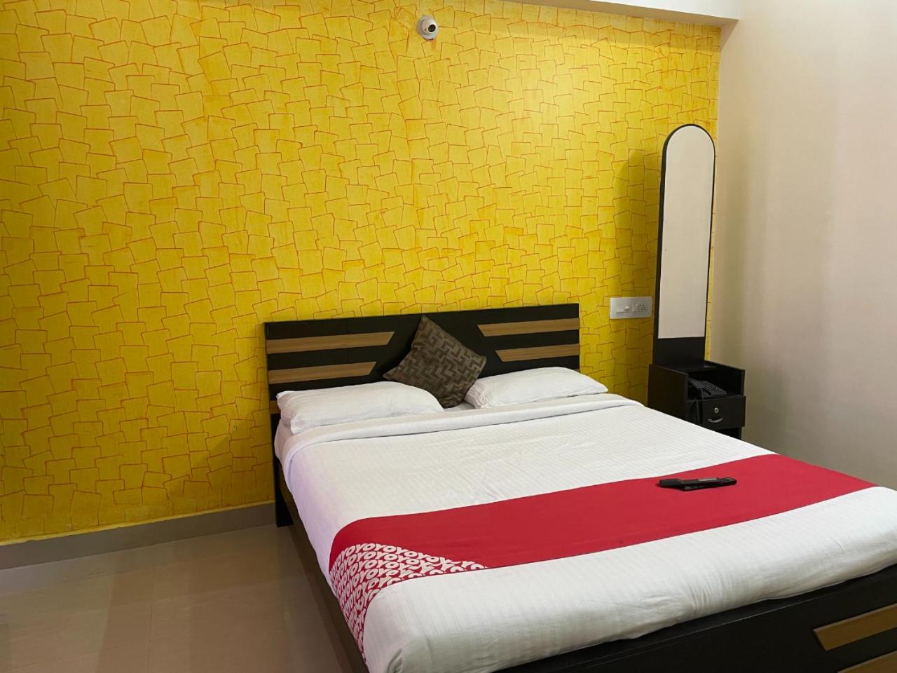 Budget Double Room - Photo 20