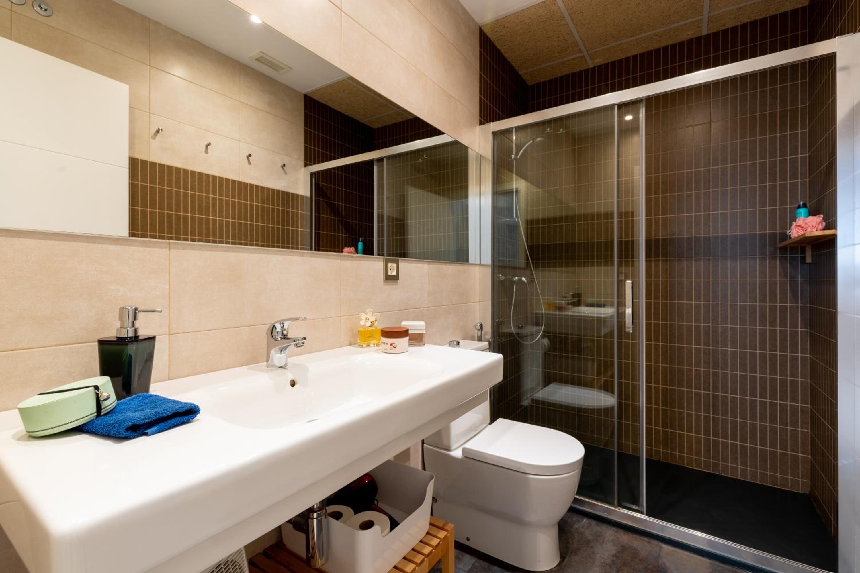 One-Bedroom Apartment - Photo 18