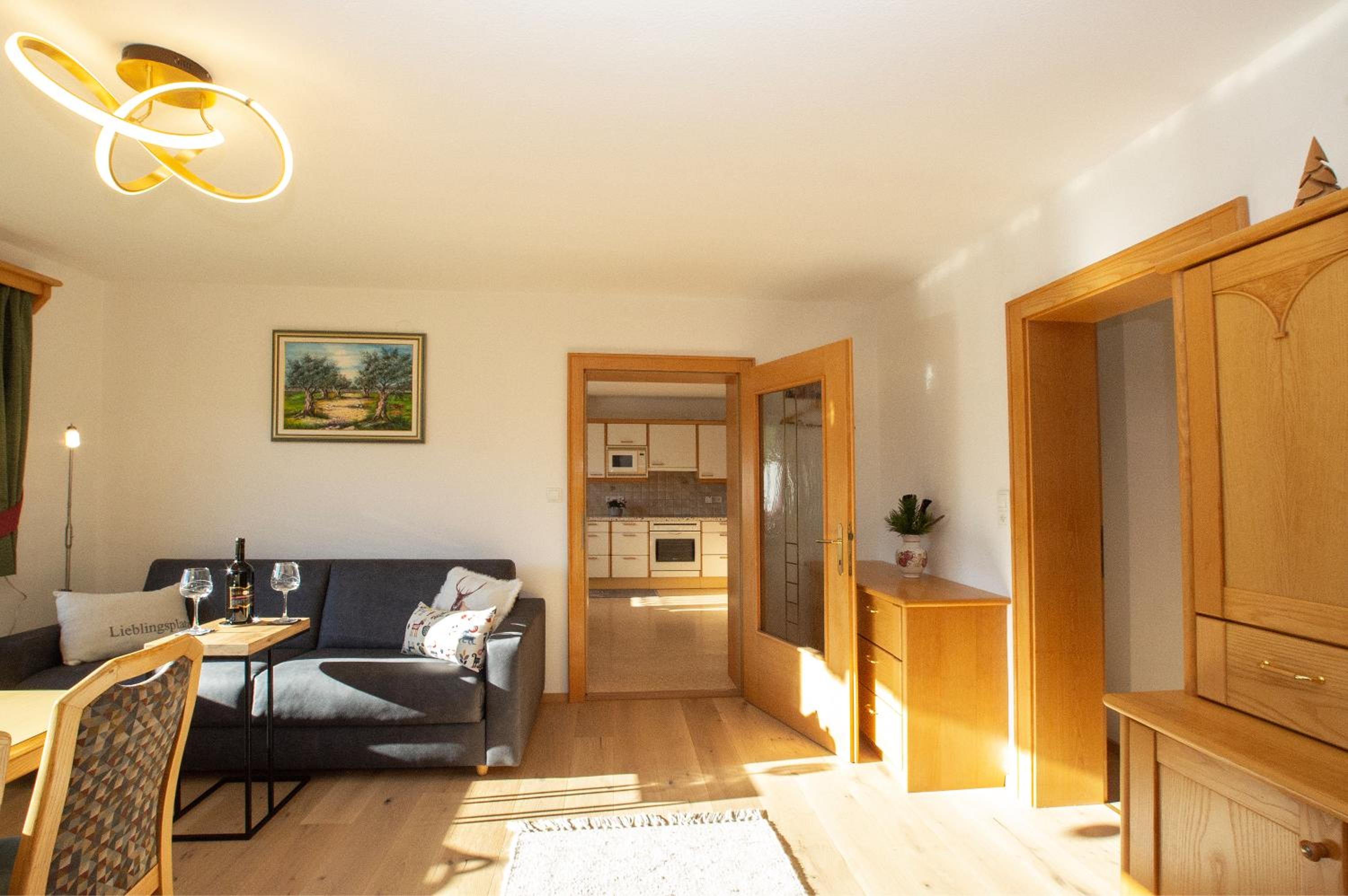 Apartment with Mountain View