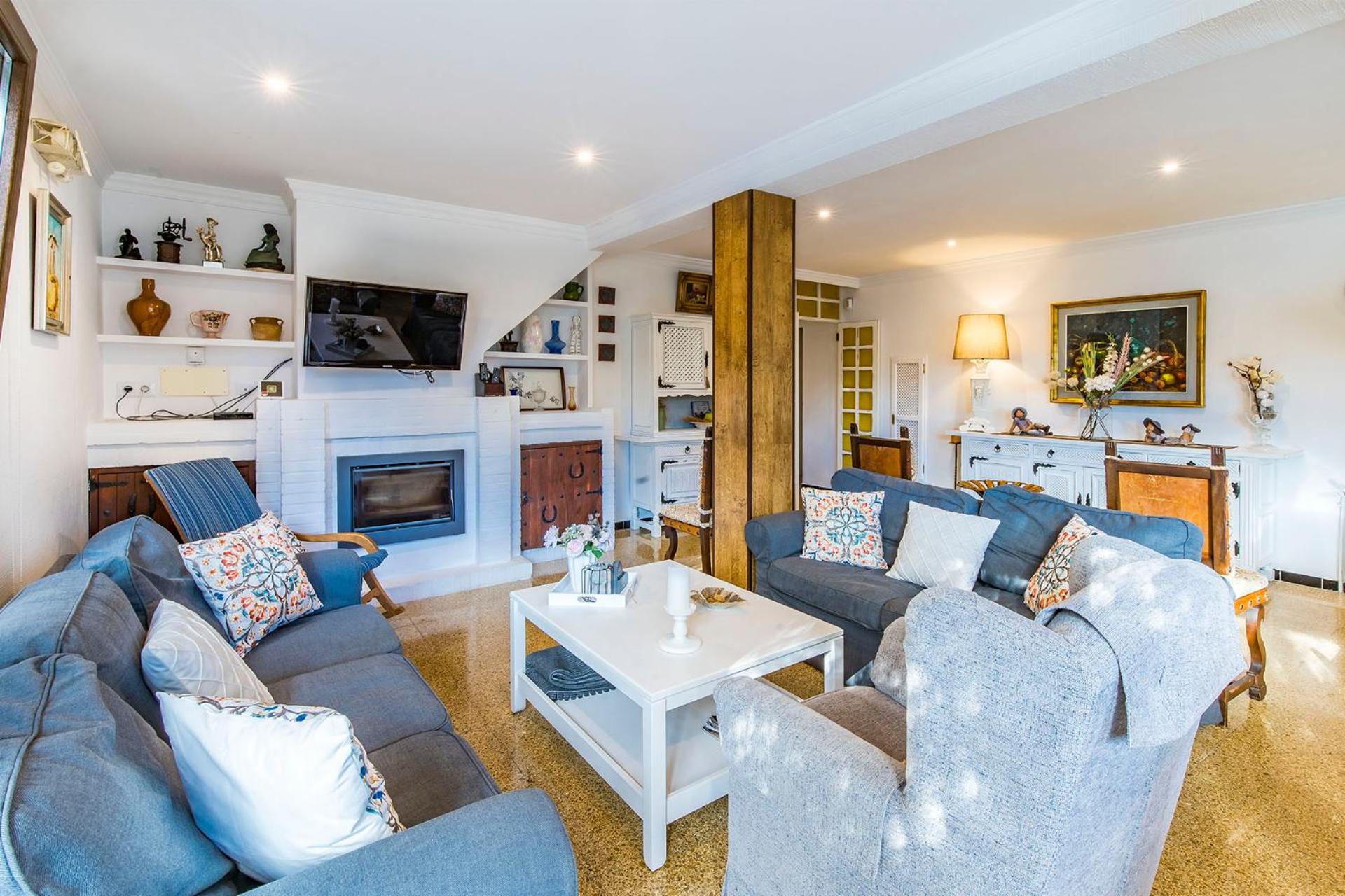 Casa de cuatro habitaciones