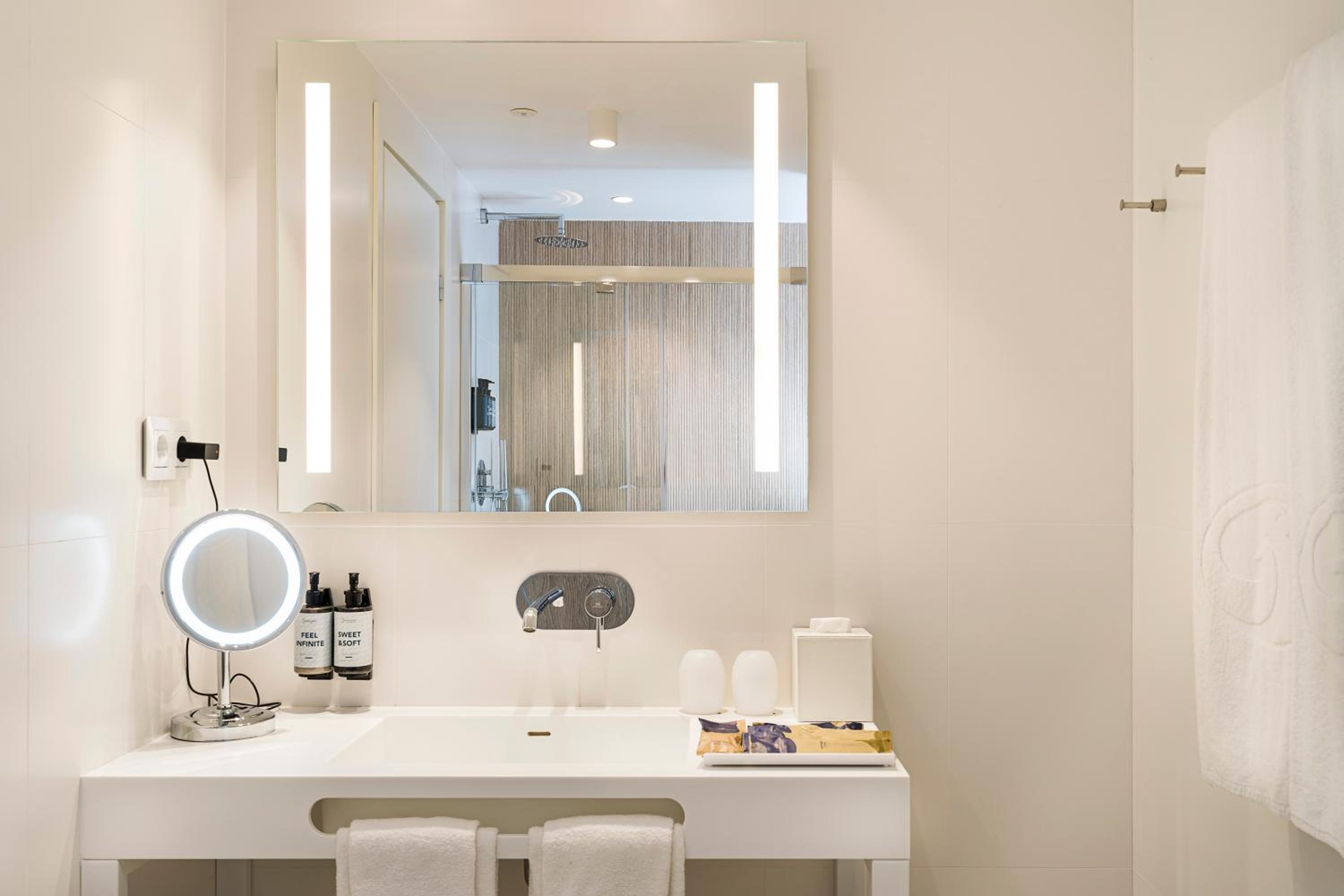 Junior Suite thumbnail 5