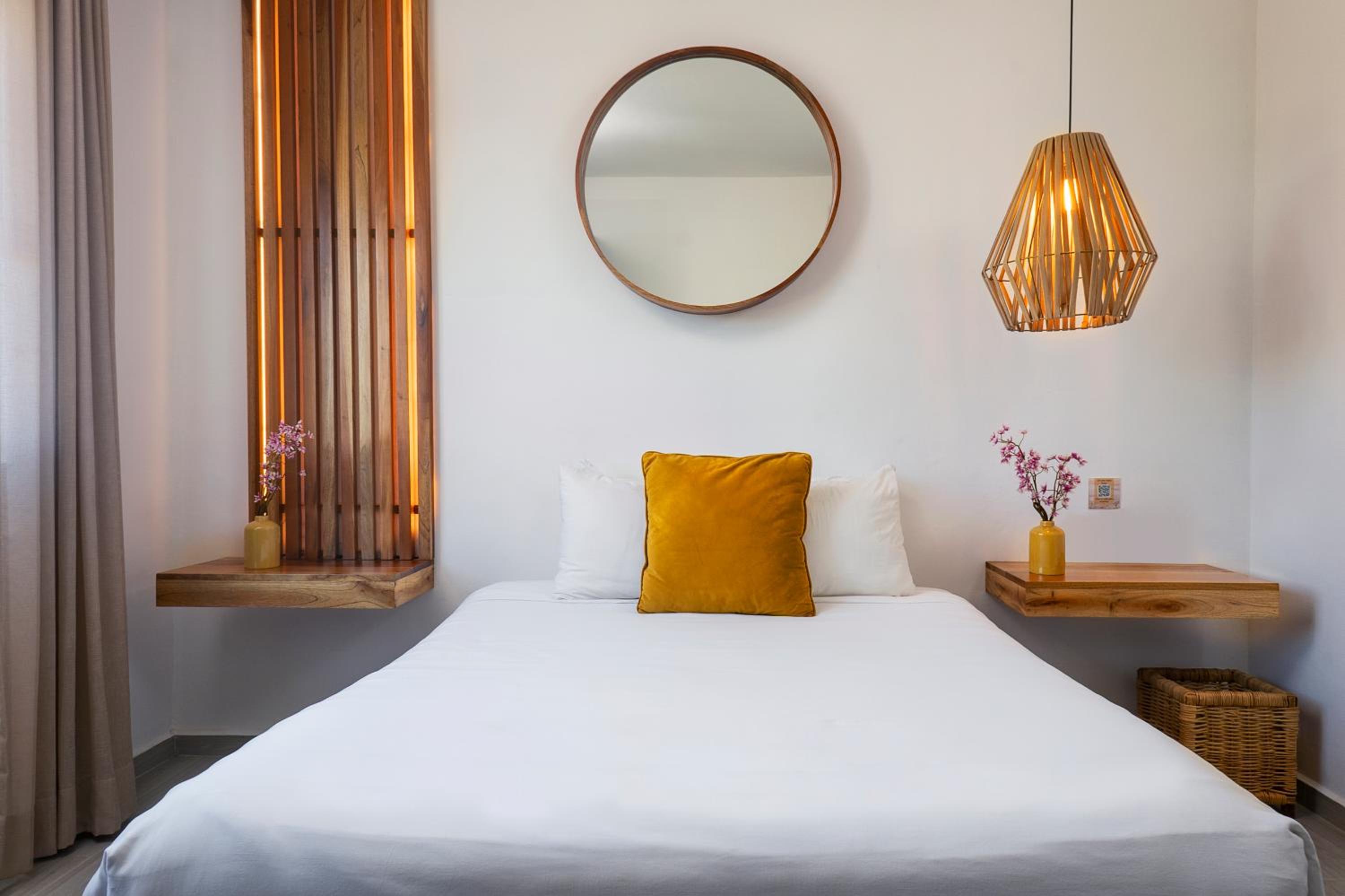 Superior King Room - Photo 1