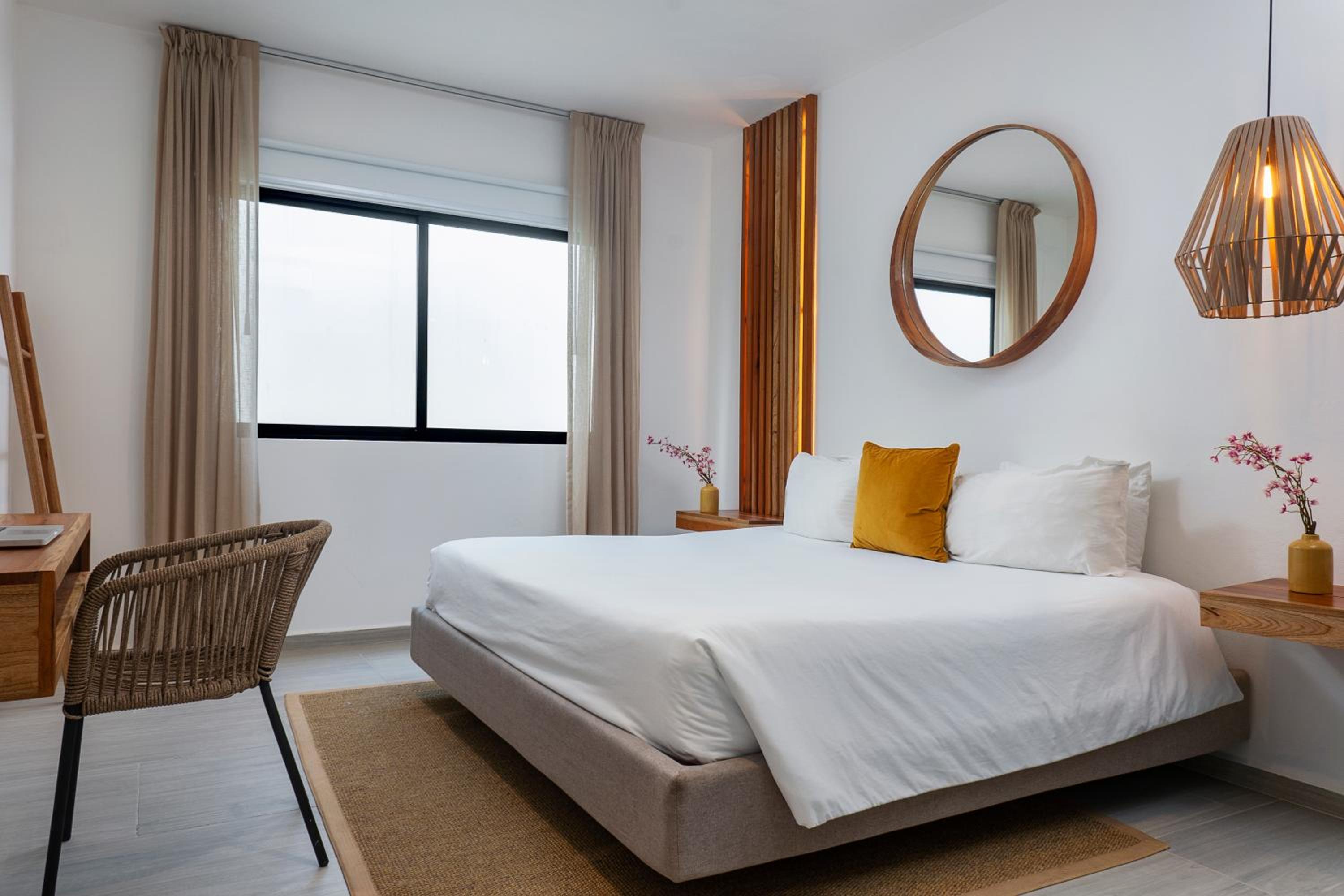 Superior King Room - Photo 6