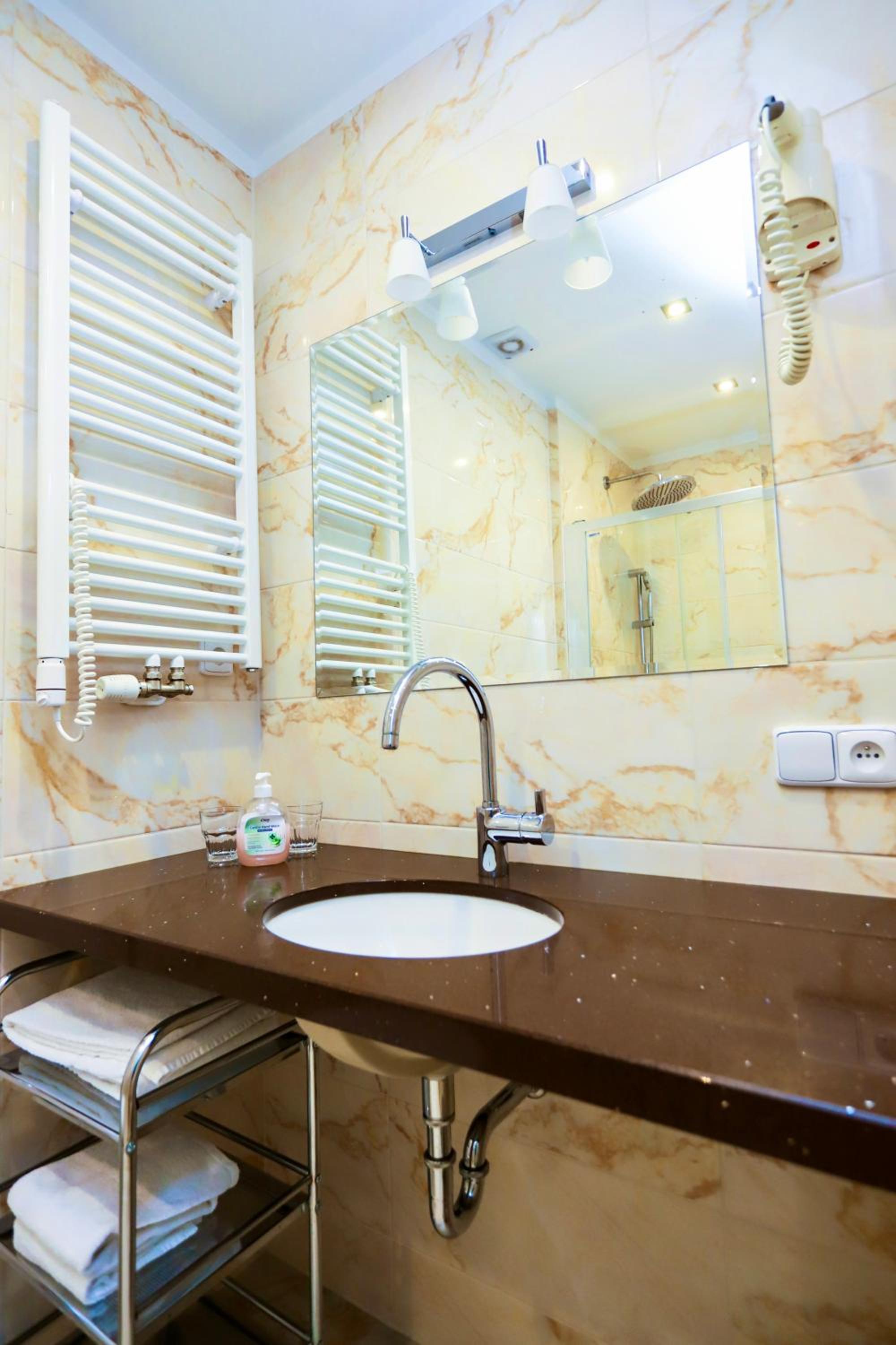 Comfort Double Room - Photo 17