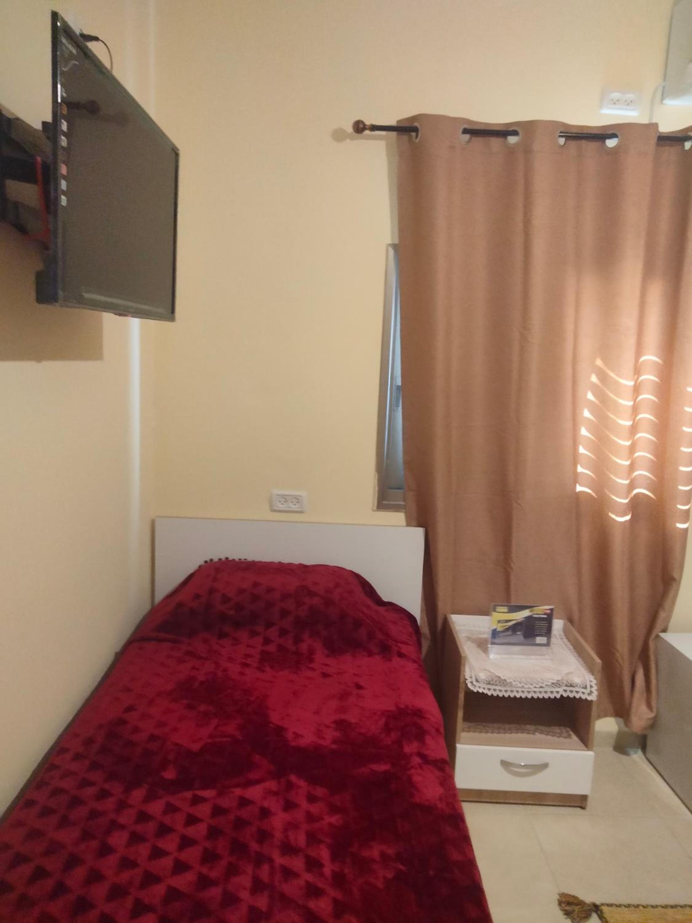 8+9 Double Room with Share Bathroom - Photo 7
