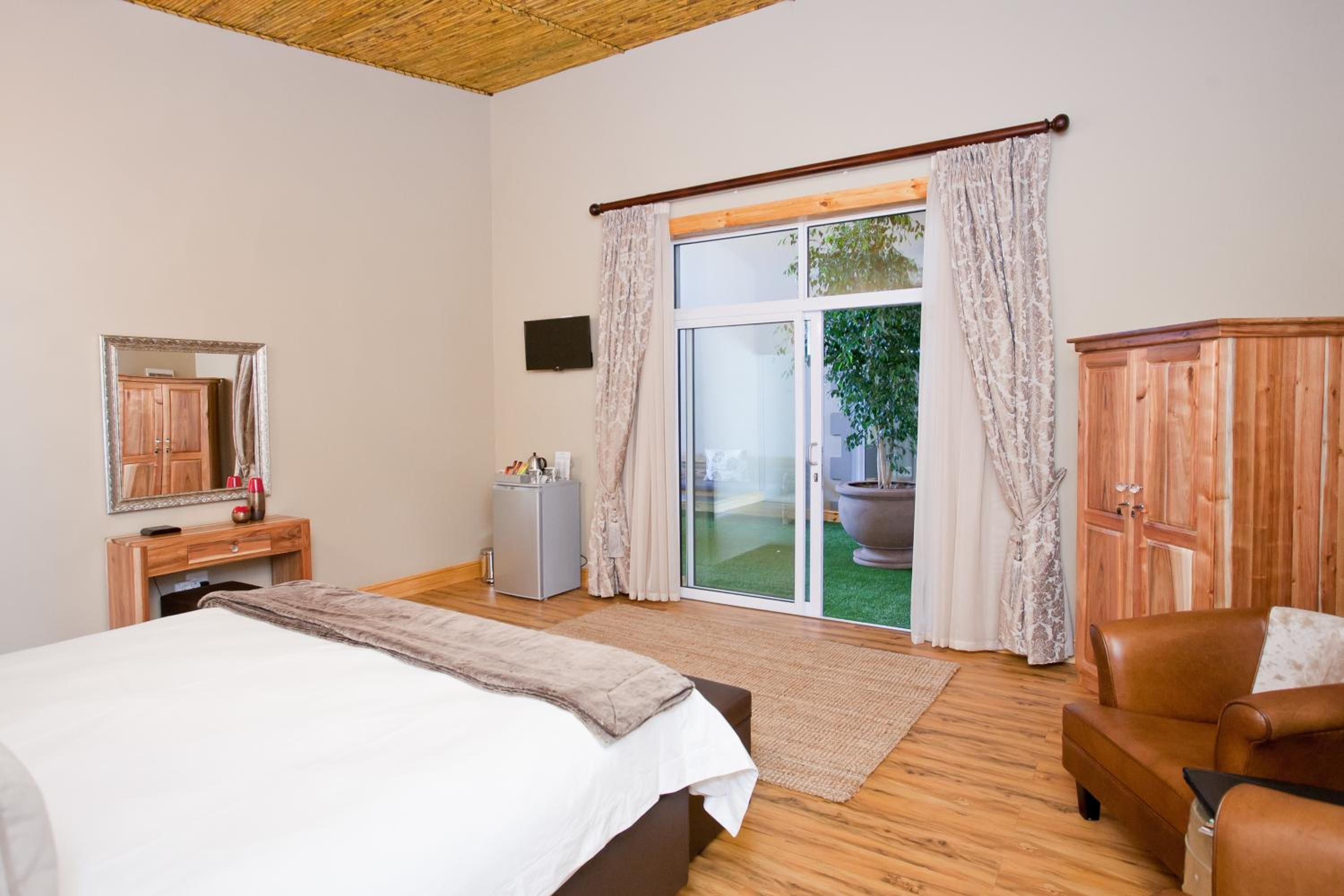Luxury Double or Twin Room photo 1