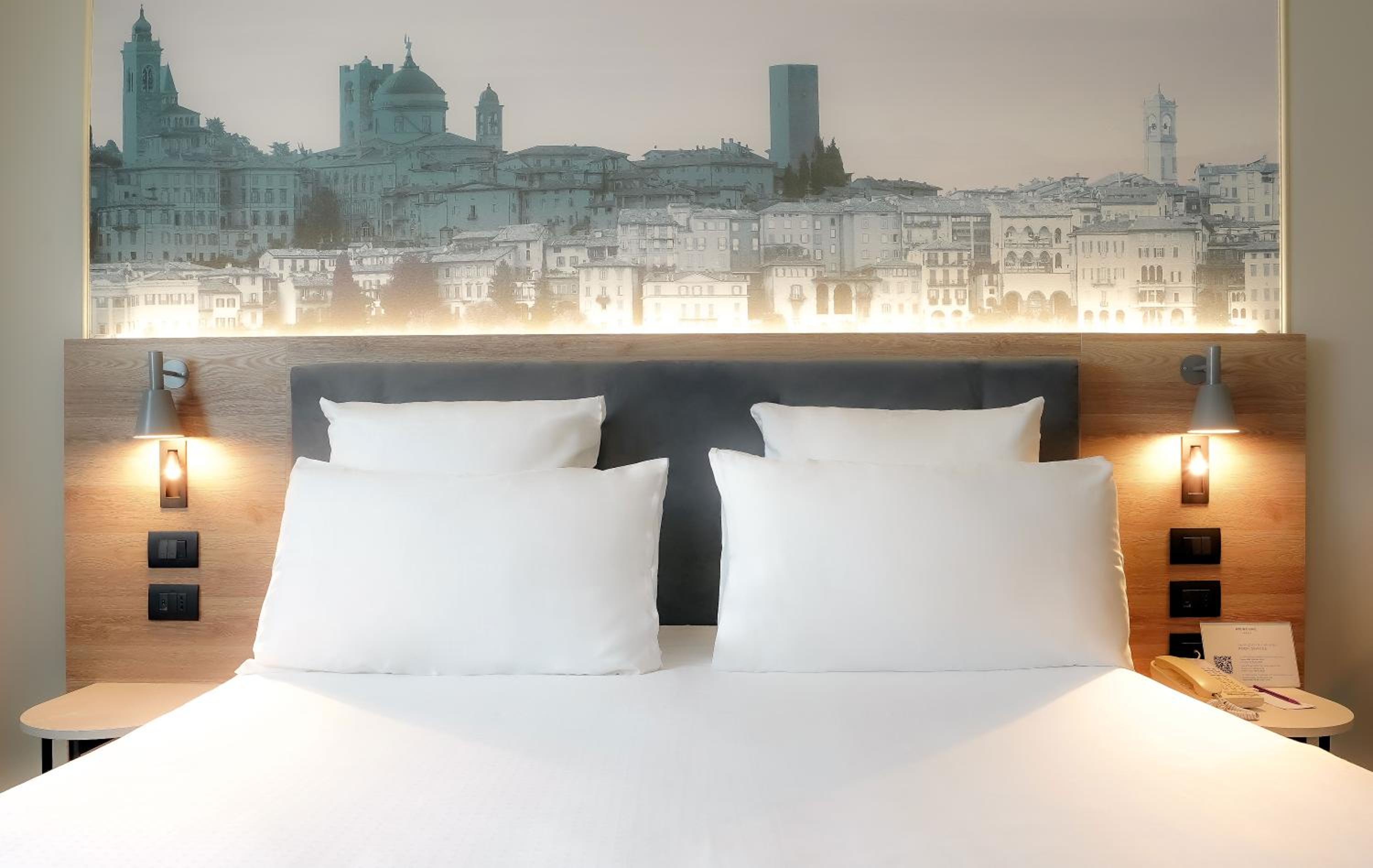 Standard Double Room - Photo 24