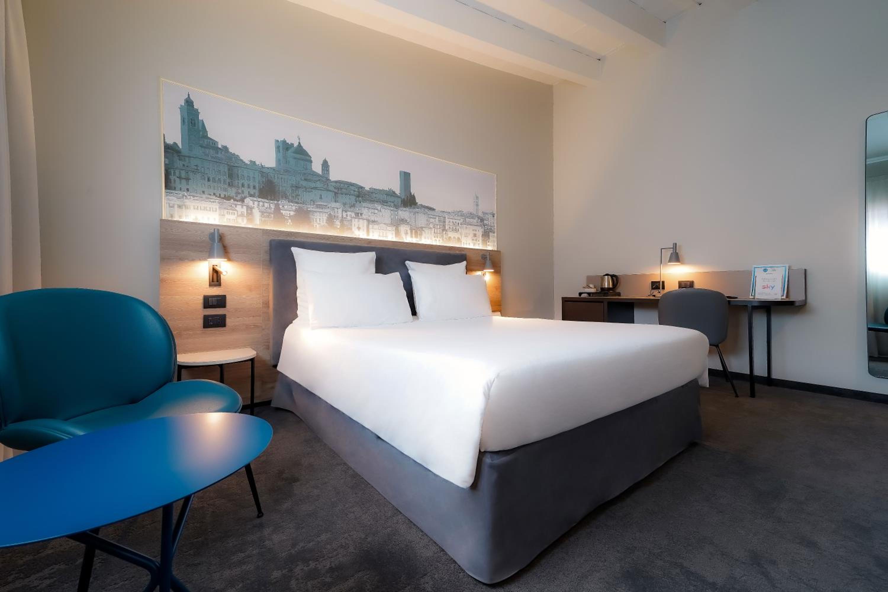 Standard Double Room - Photo 4