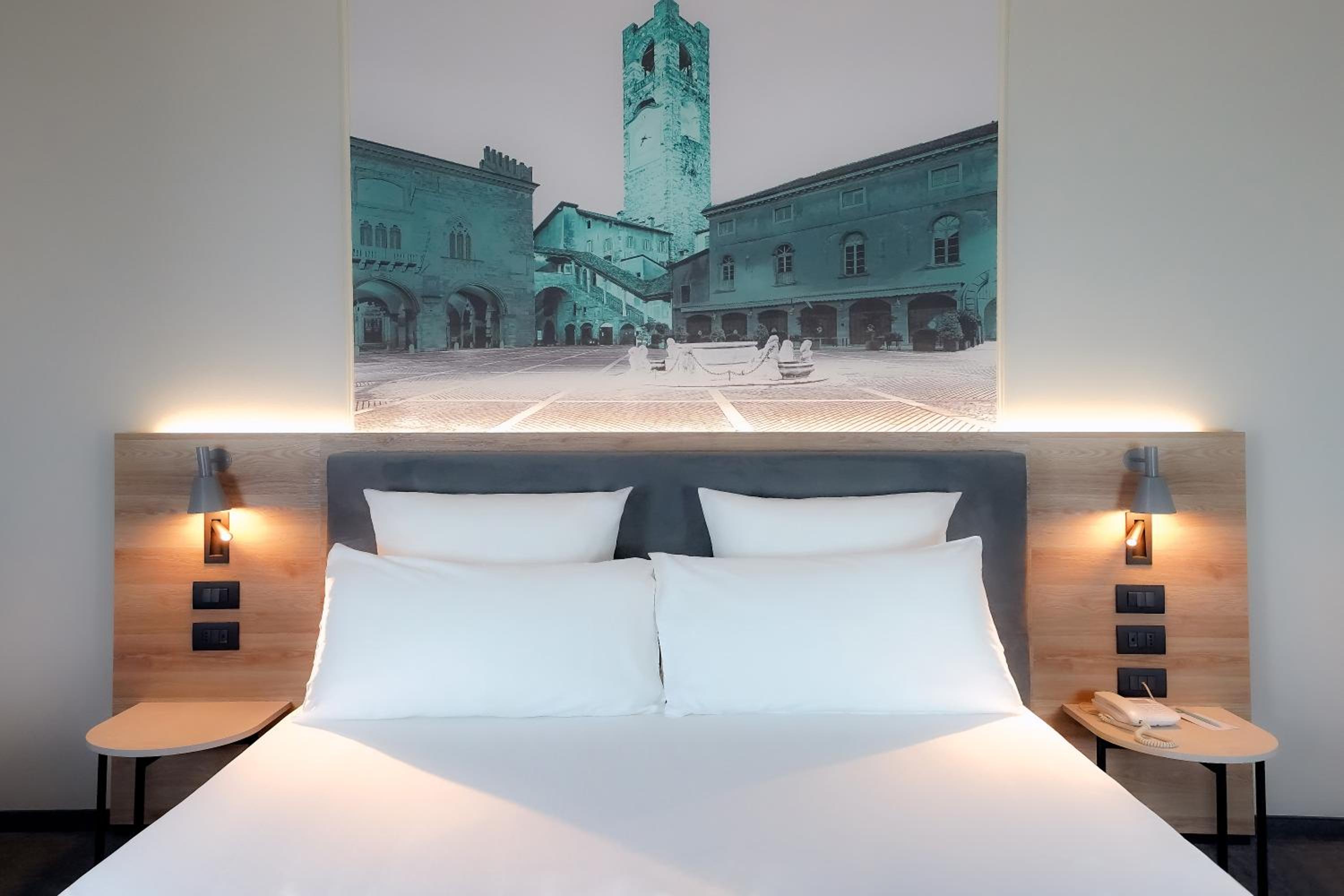 Standard Double Room - Photo 1
