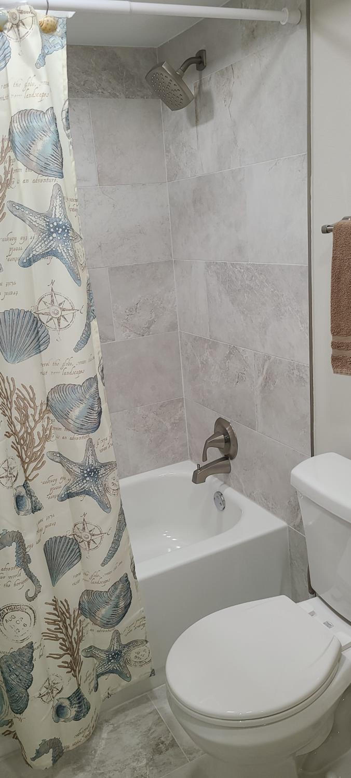 Two-Bedroom Apartment - Photo 17