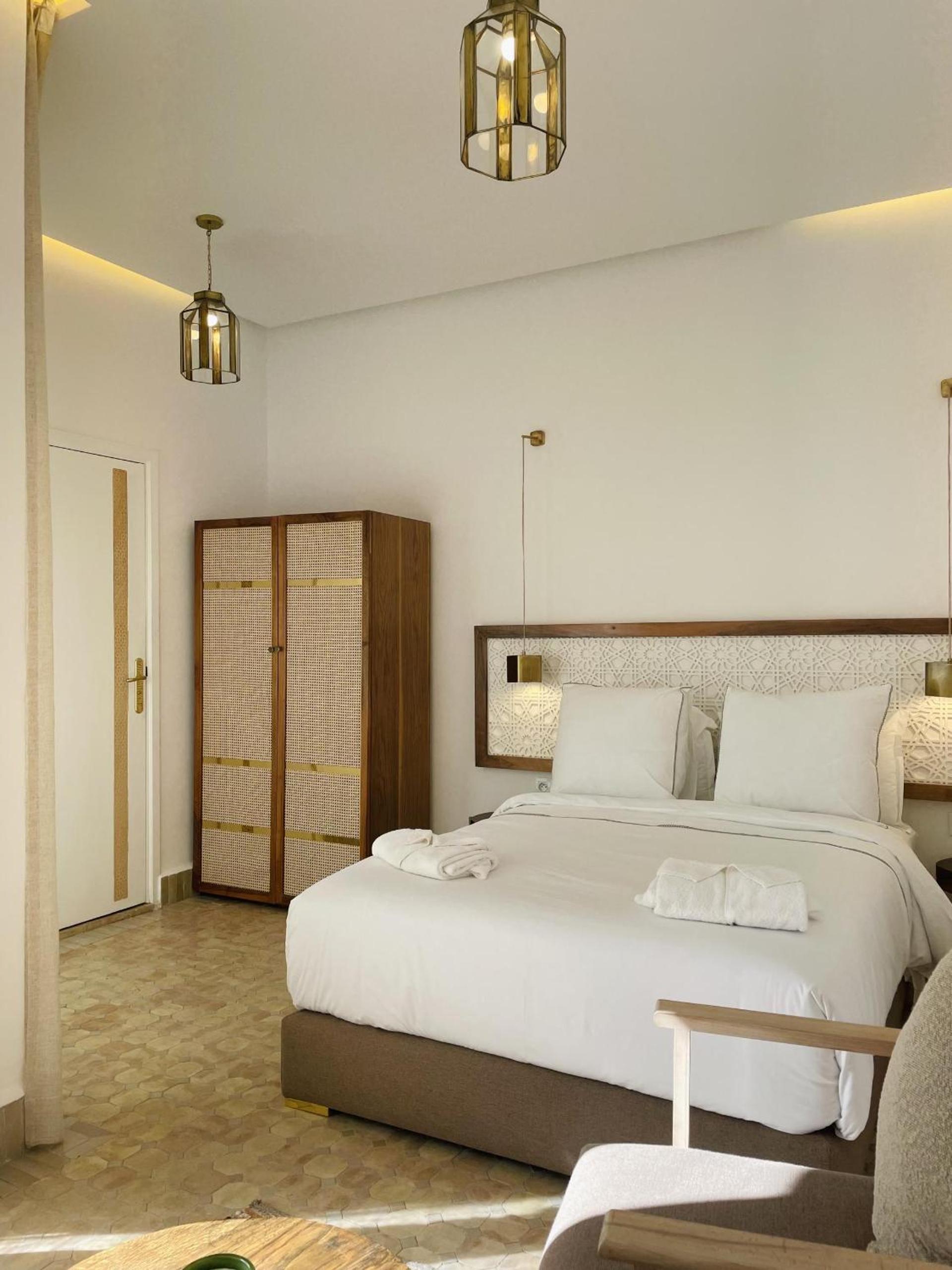 Standard Double Room - Photo 2