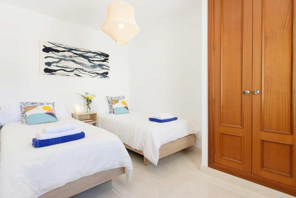 Two-Bedroom House photo 2