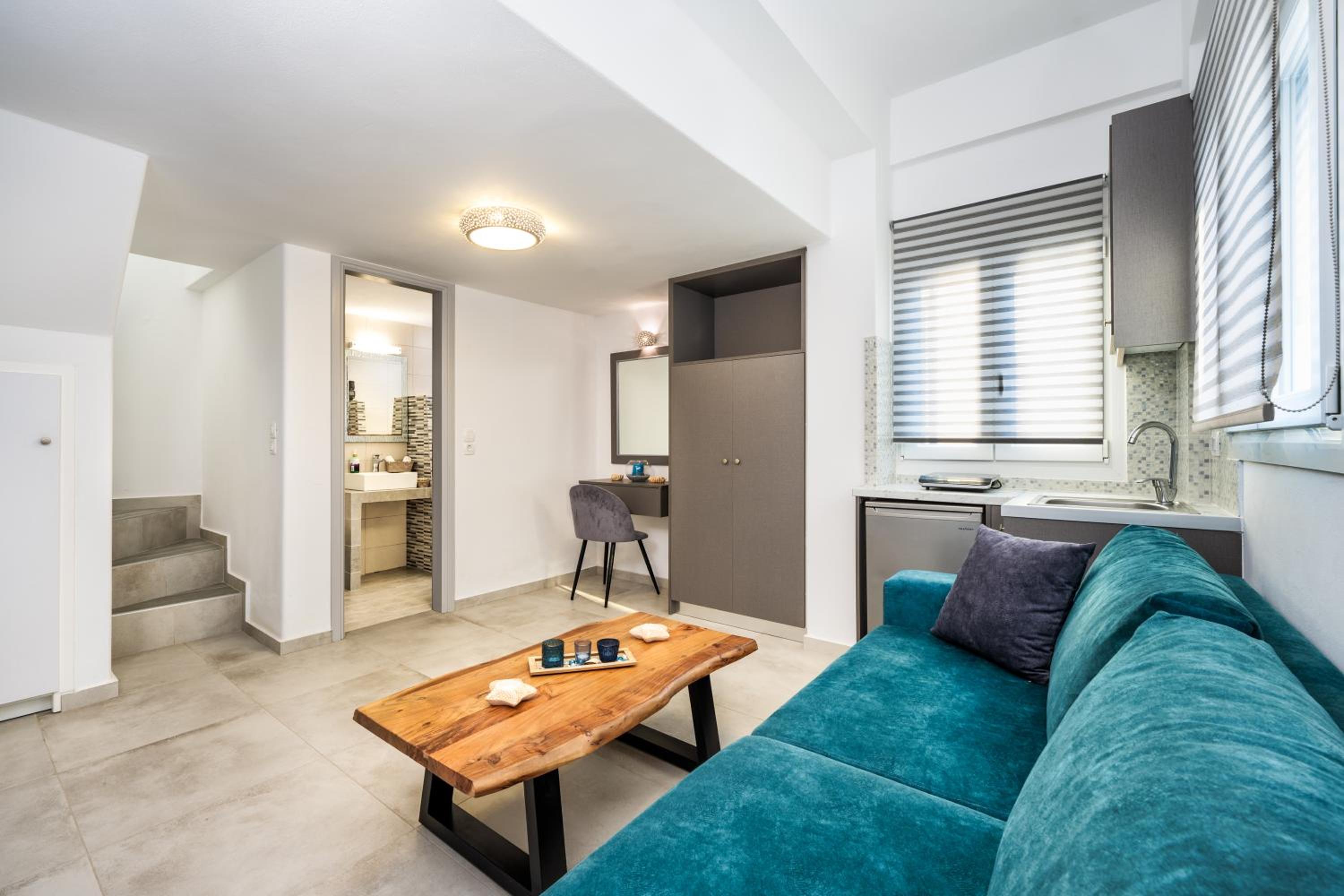 Junior Suite with Sea View - Photo 6