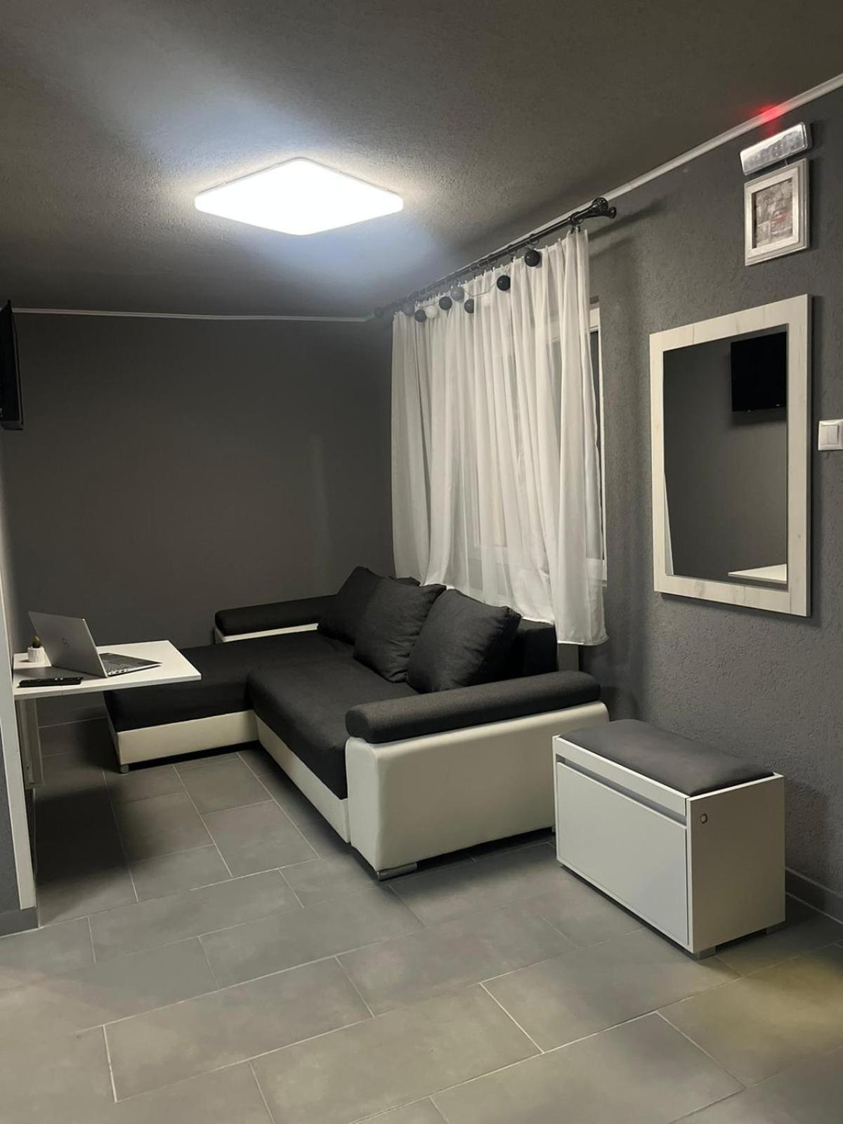 One-Bedroom Villa - Photo 19