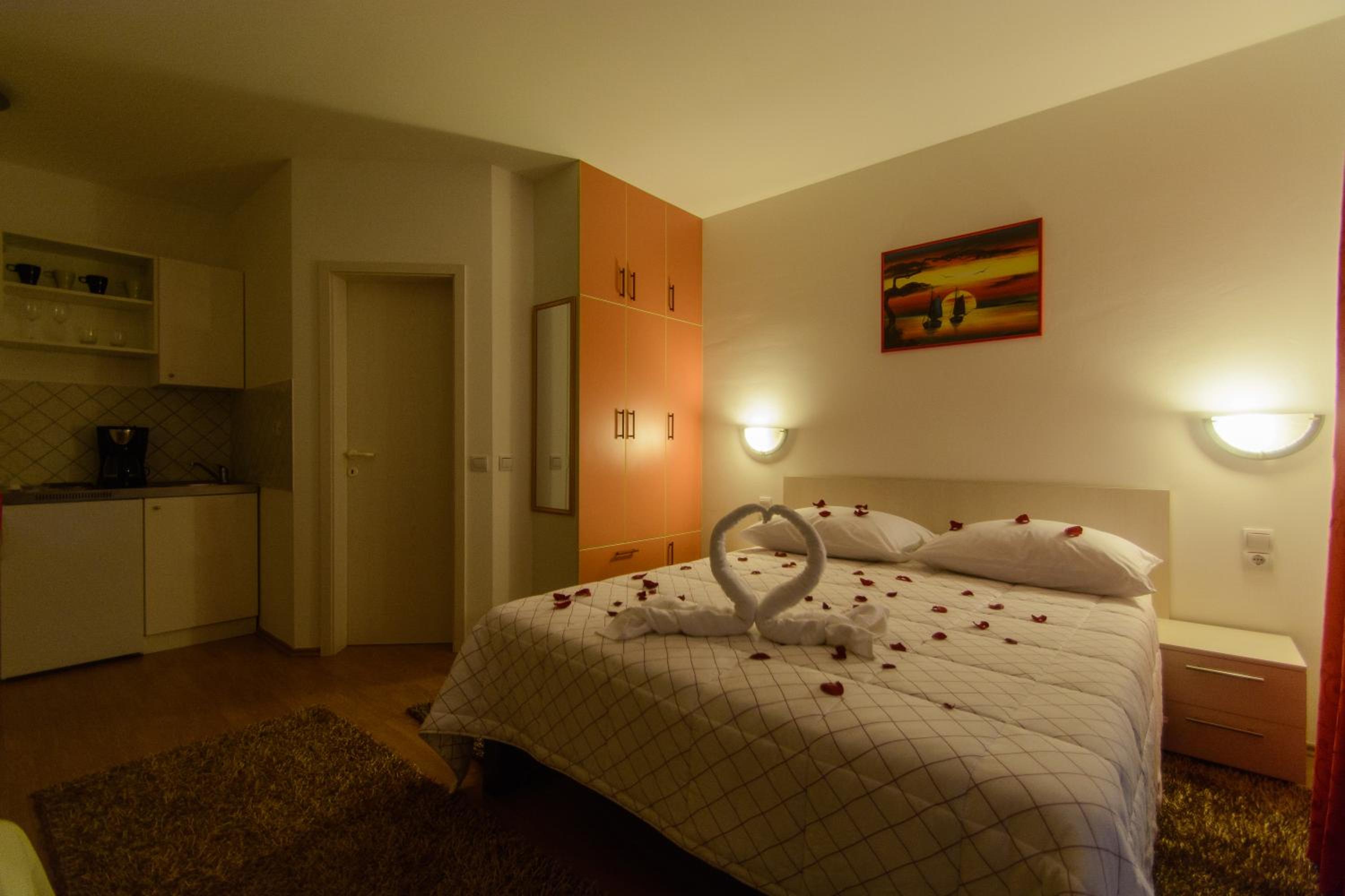 Studio Apartment with Sea View - Photo 8