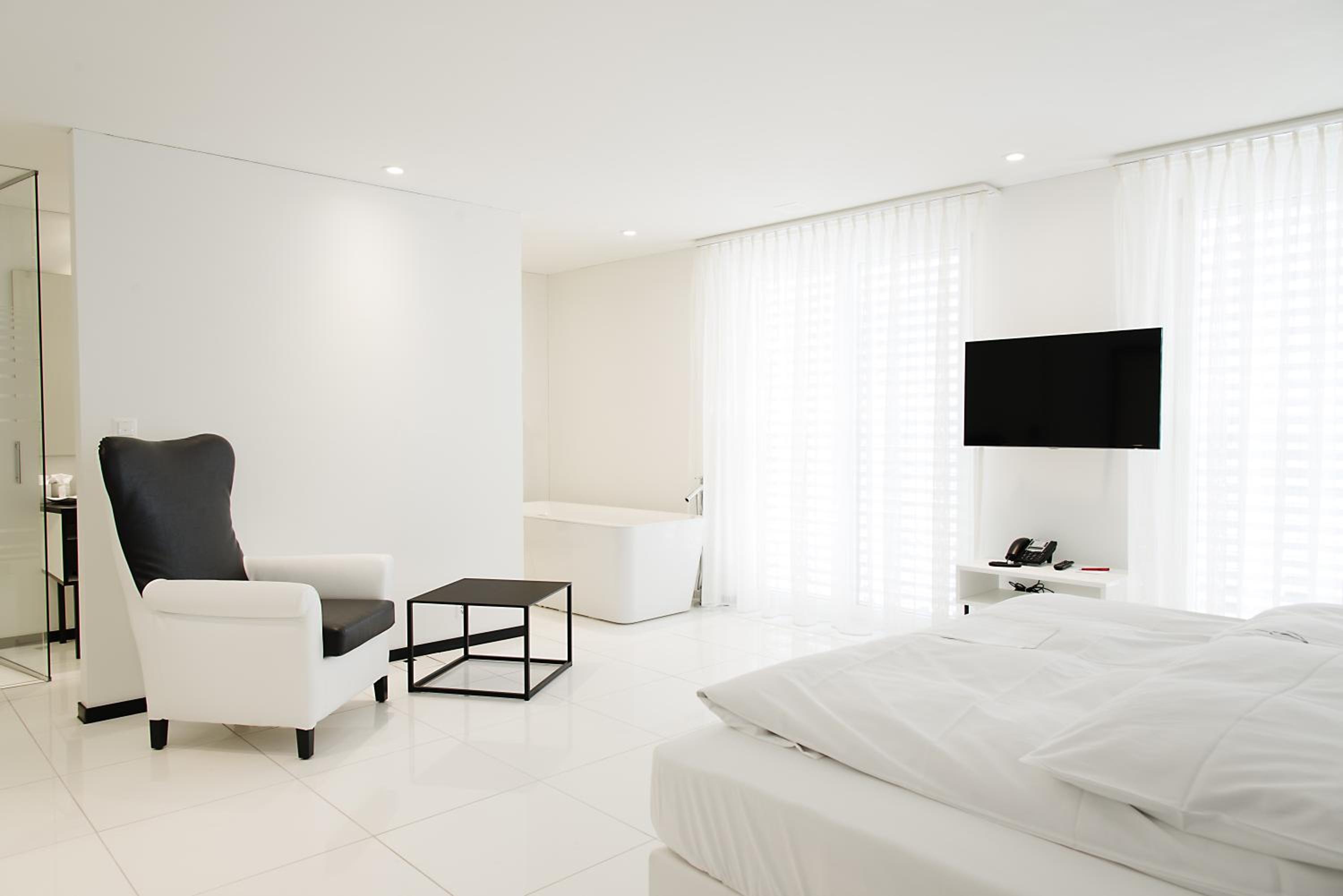 Suitehome photo 3