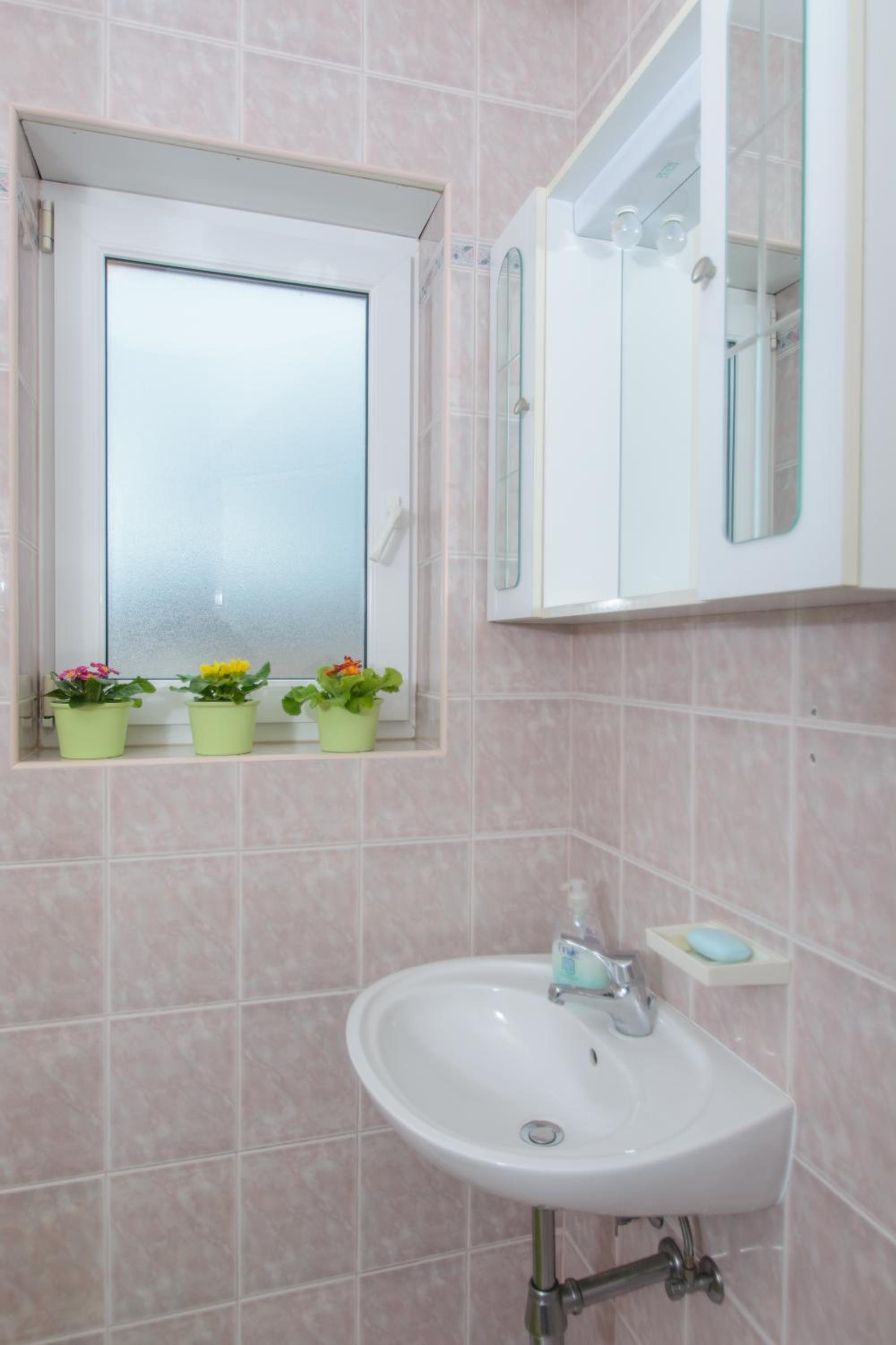 Studio Apartment with Sea View - Photo 16