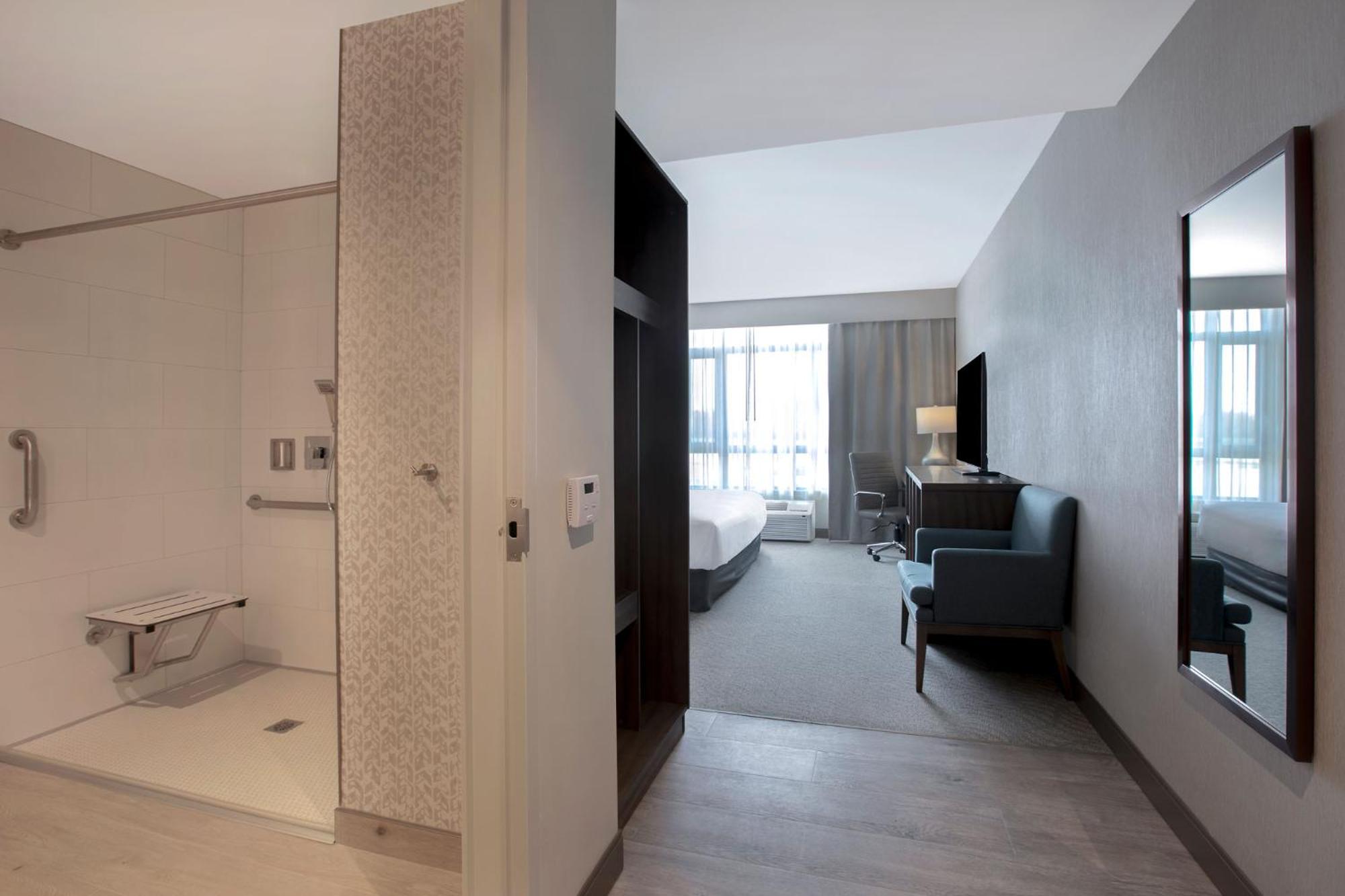 Accessible King - Casino View - Photo 1