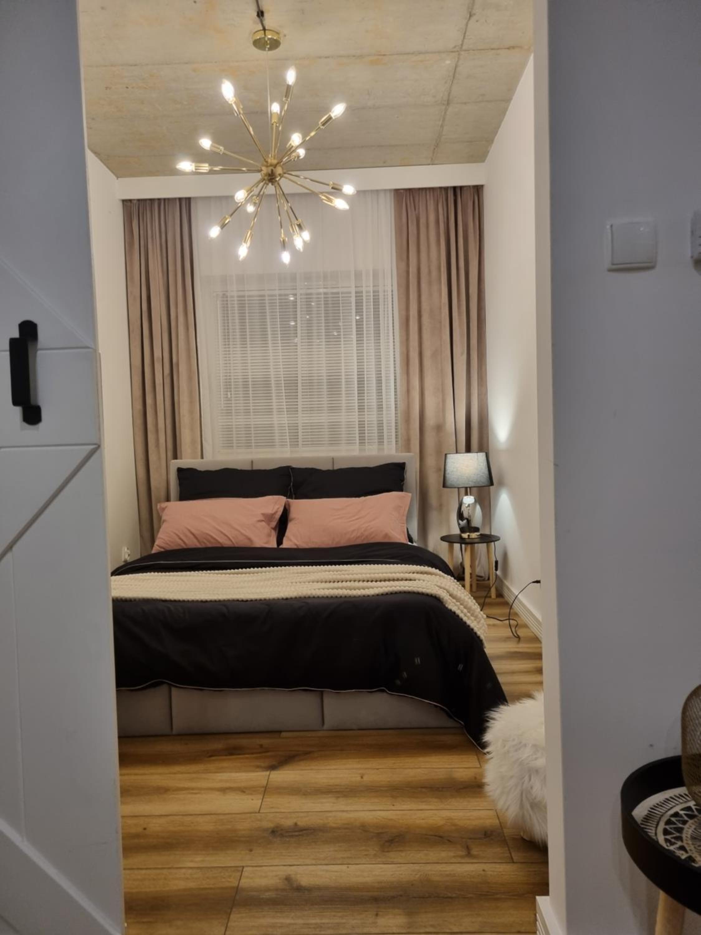 One-Bedroom Apartment - Photo 31
