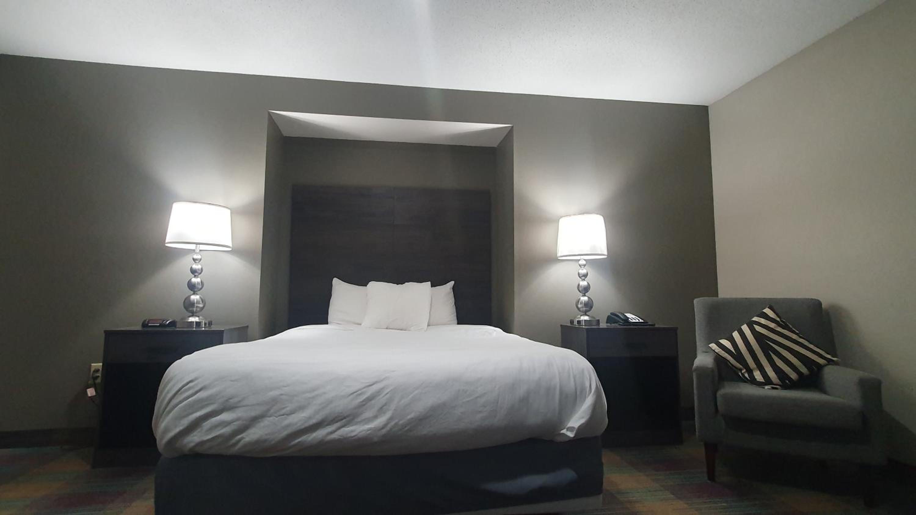 Queen Room - Disability Access