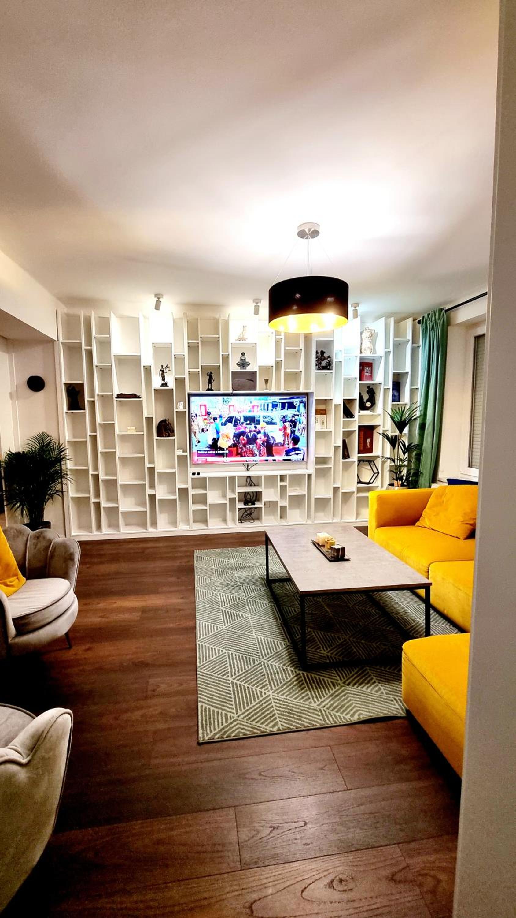 One-Bedroom Apartment