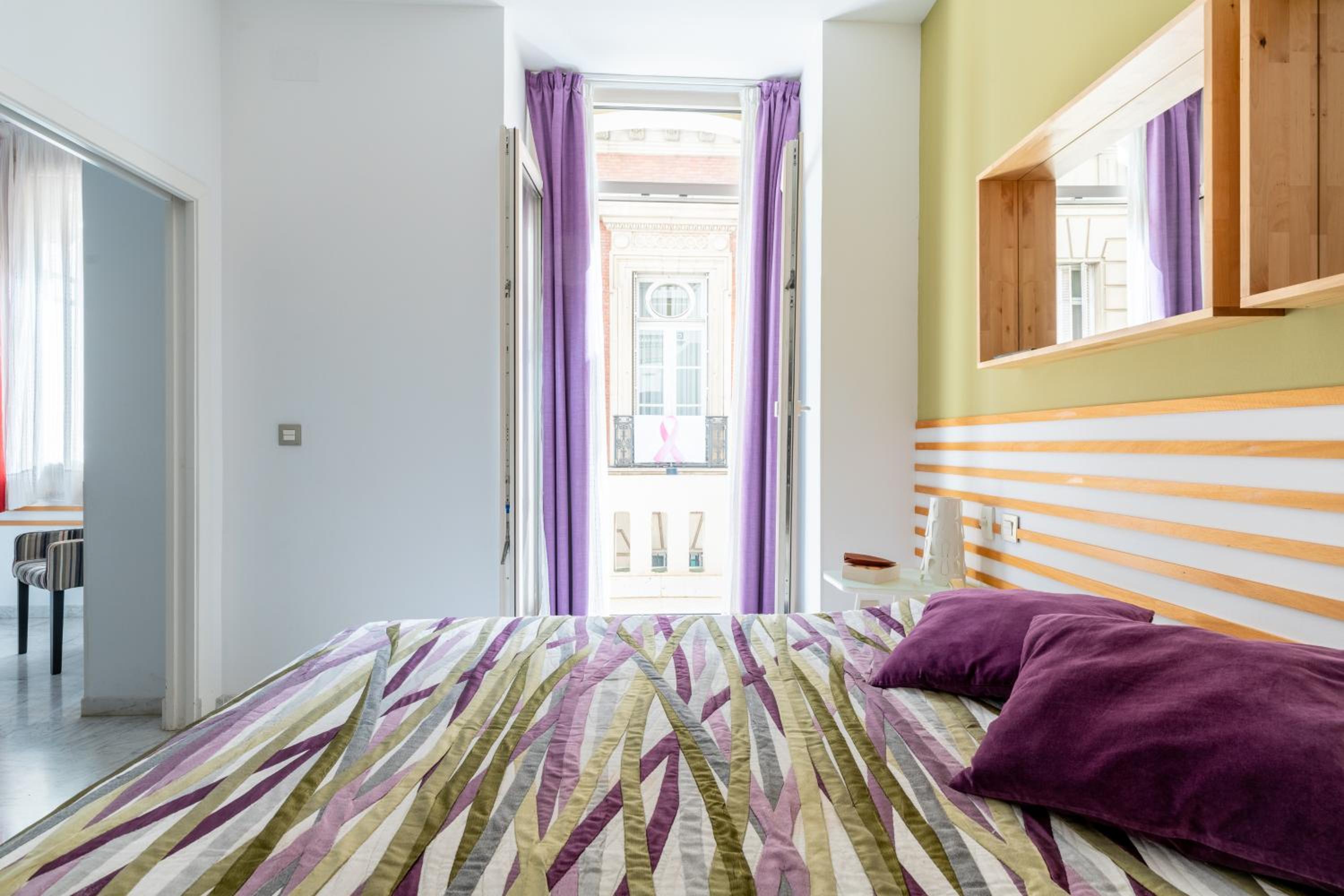 One-Bedroom Apartment - Photo 52