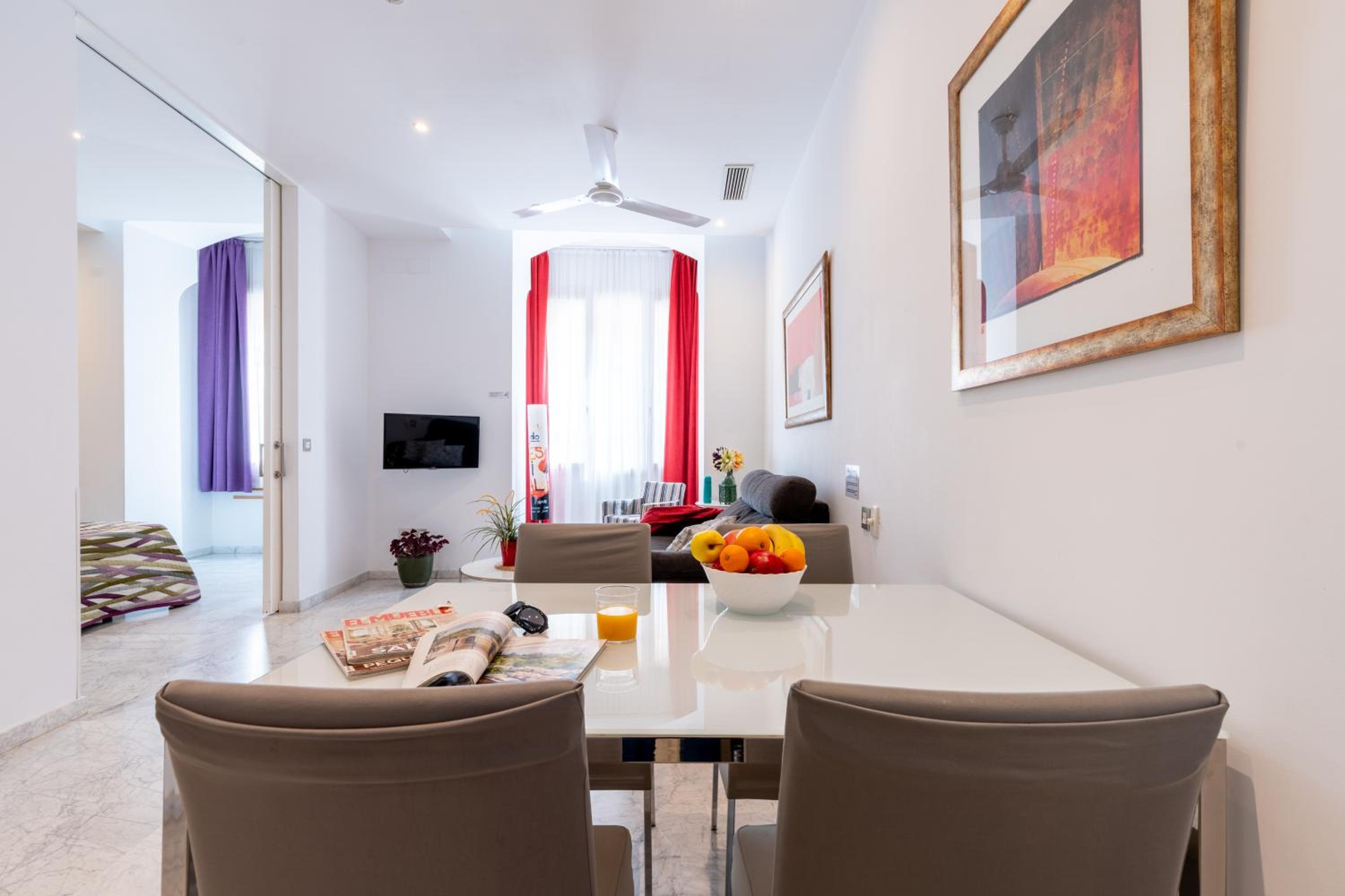 One-Bedroom Apartment - Photo 48