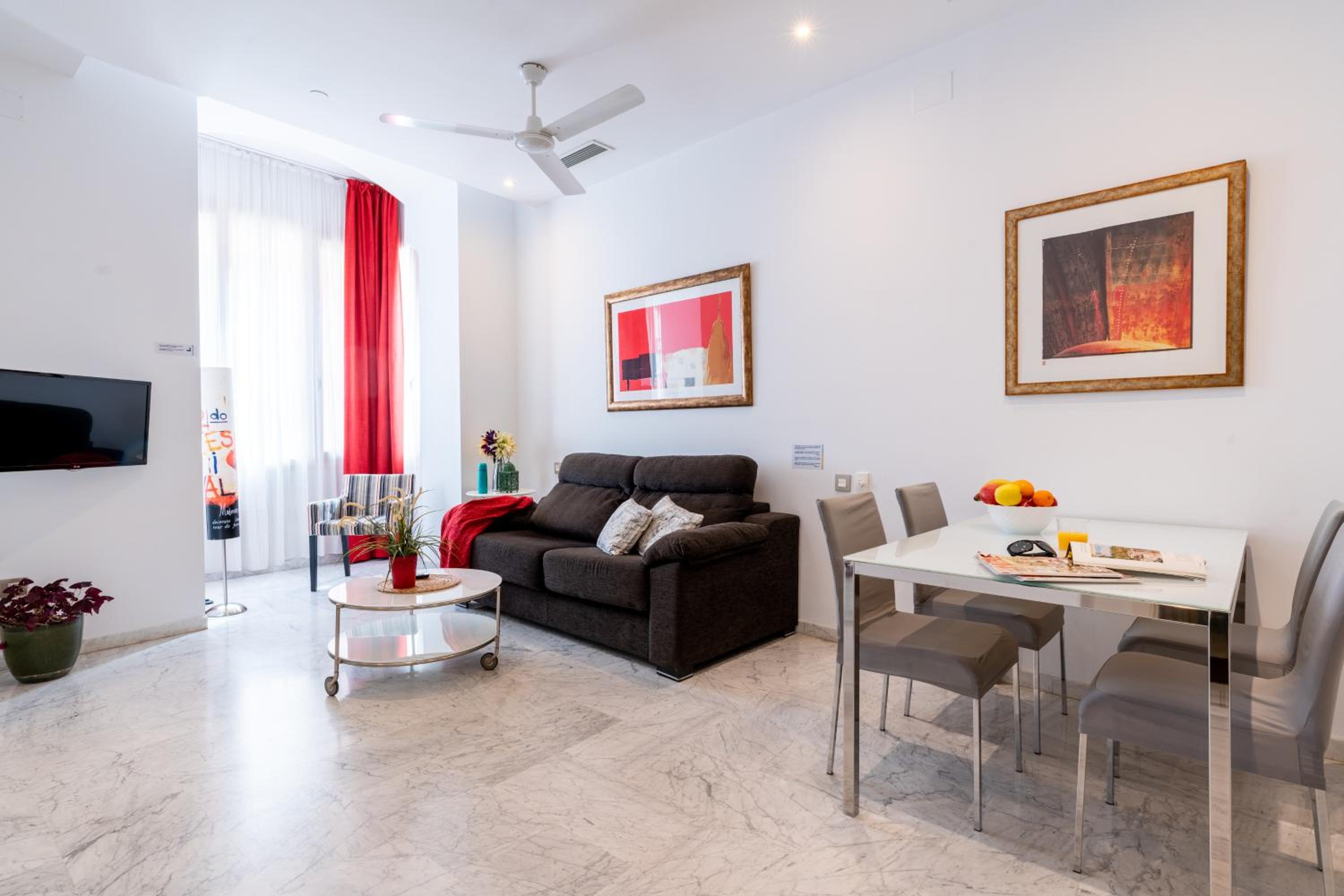 One-Bedroom Apartment - Photo 26