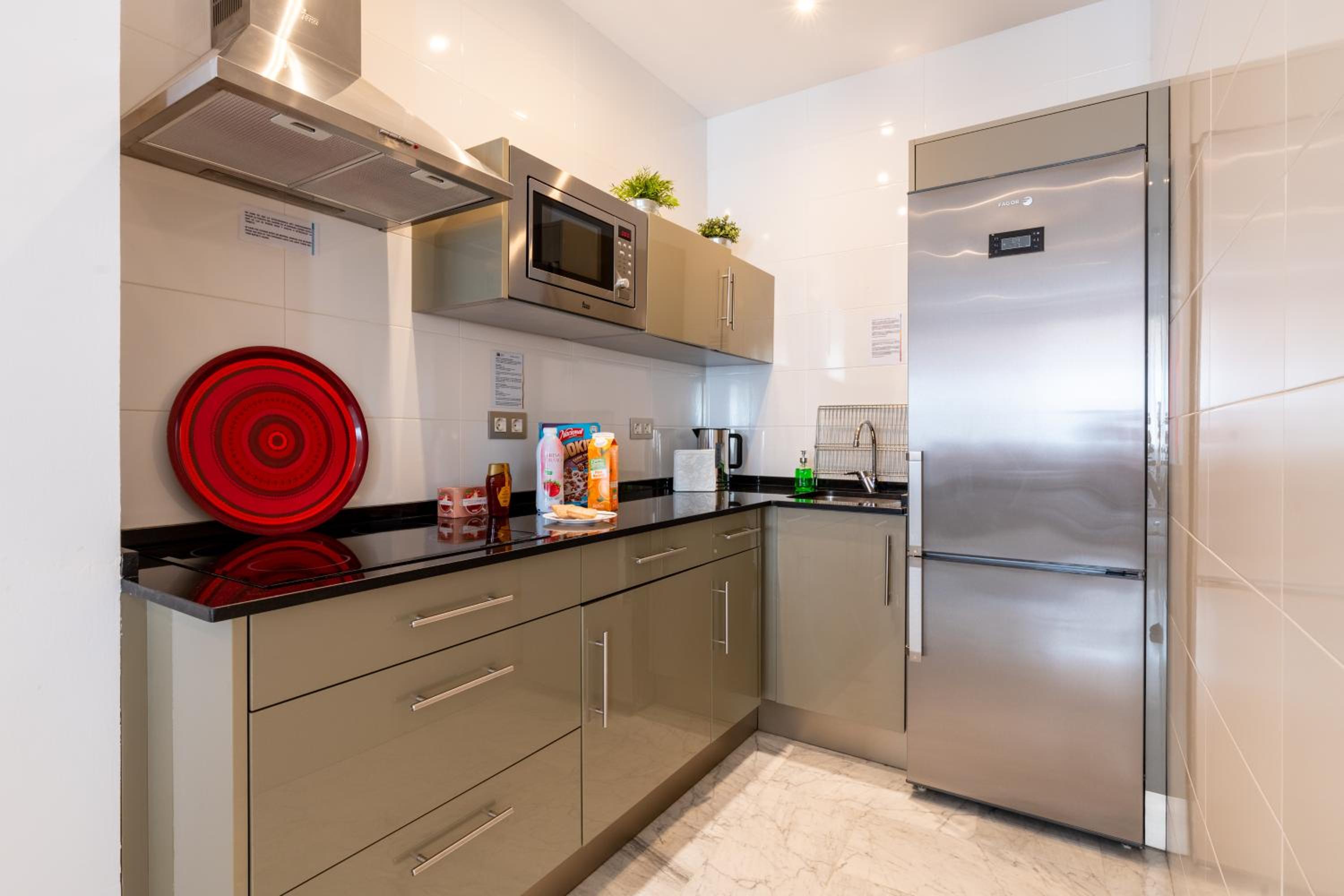 One-Bedroom Apartment - Photo 10